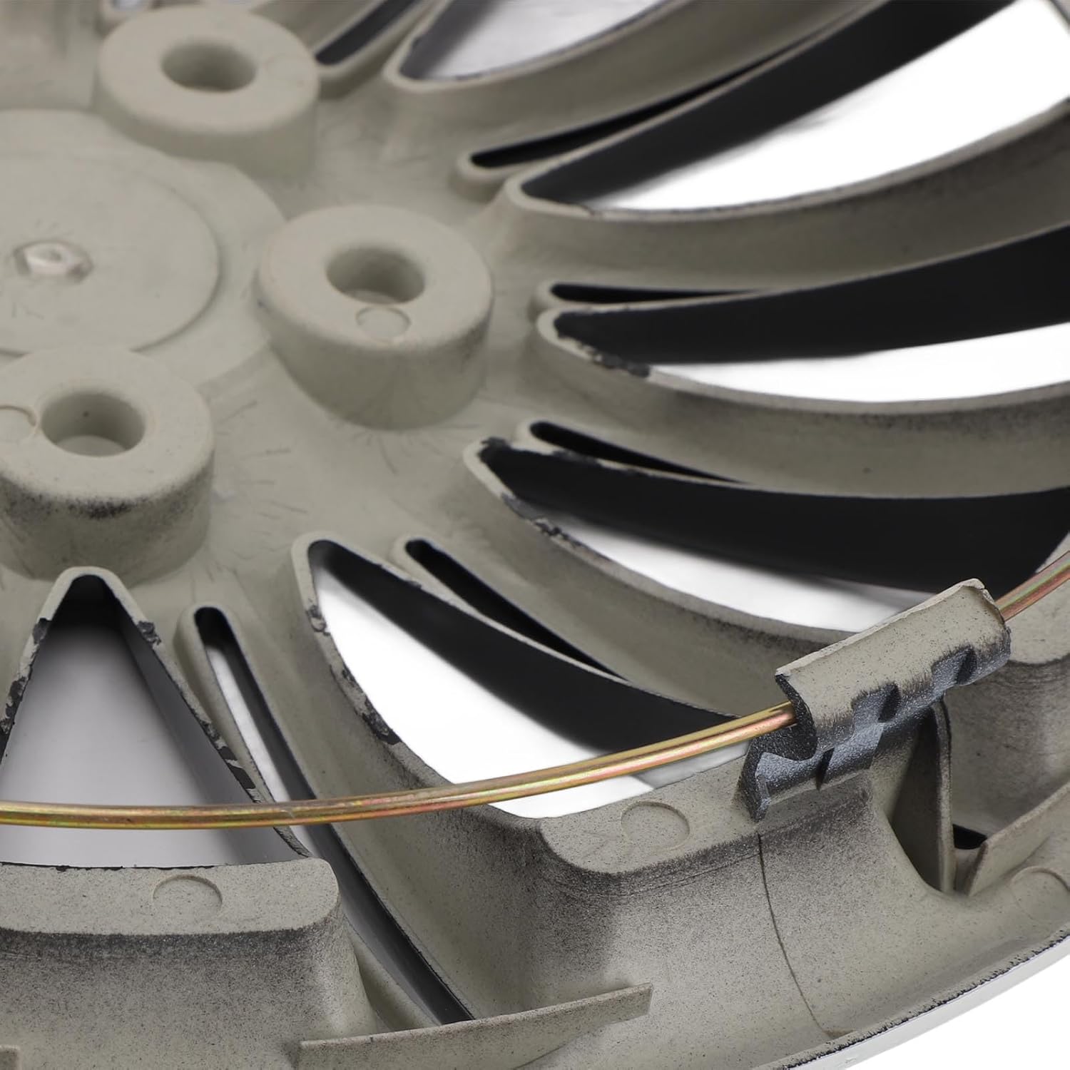 13 Inch 4Pcs Black and White Stylish Sturdy Wheel Skin Covers and Rim Covers for Trucks