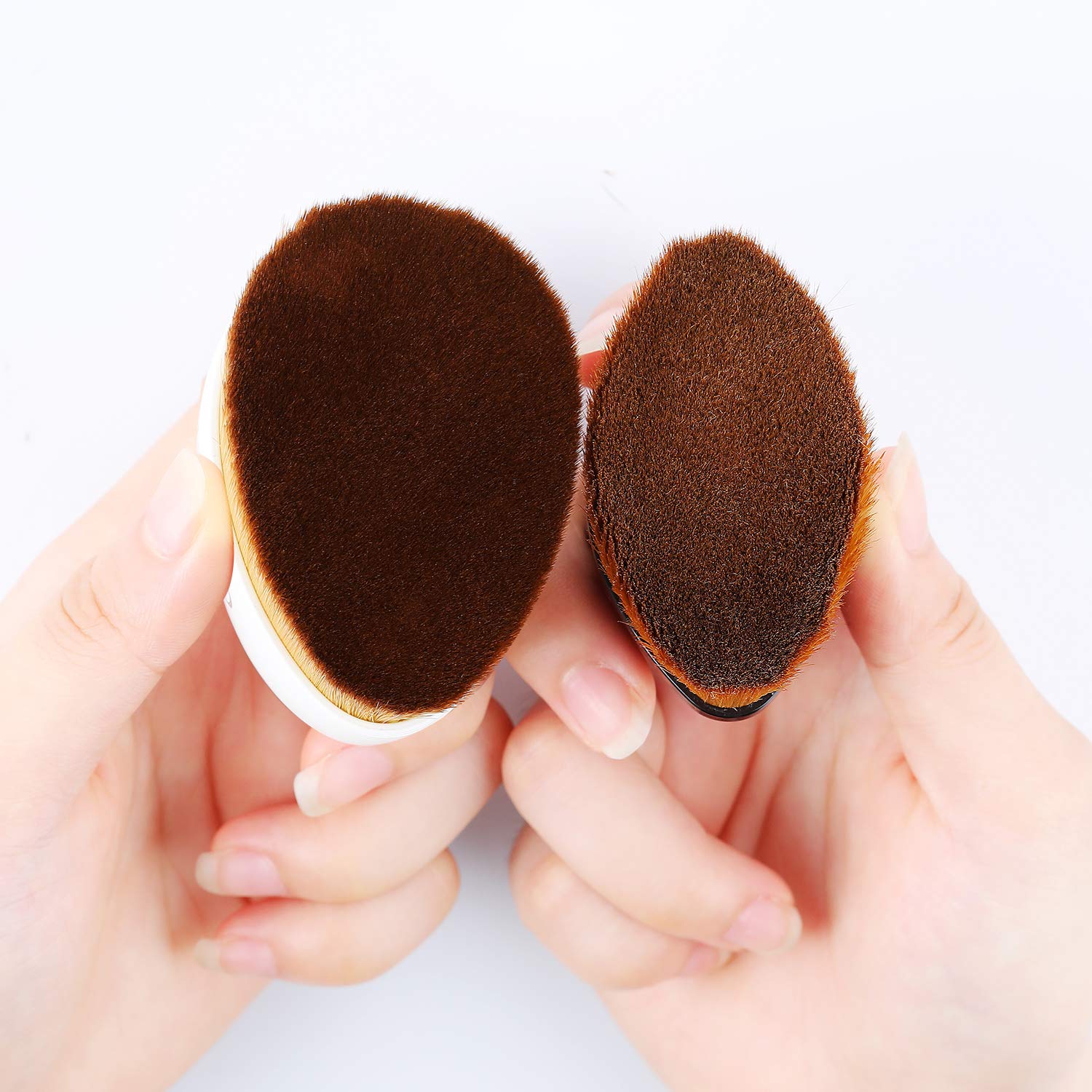 TEXAMO Kabuki Foundation Brush,Flat Top Kabuki Hemispherical Face Blush Liquid Powder Foundation Brush for Blending Liquid, Cream or Flawless Powder Cosmetics with Case