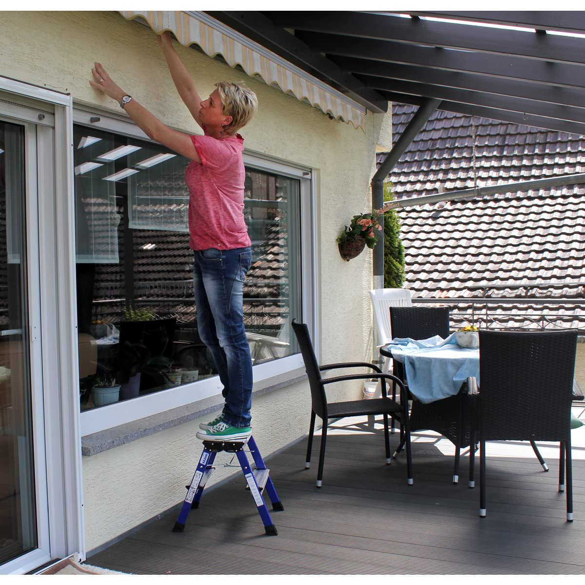 Krause 130082 Aluminium Doppel-Klapptritt klappbar Arbeitshöhe (max.): 2.45 m Blau 1.7 kg