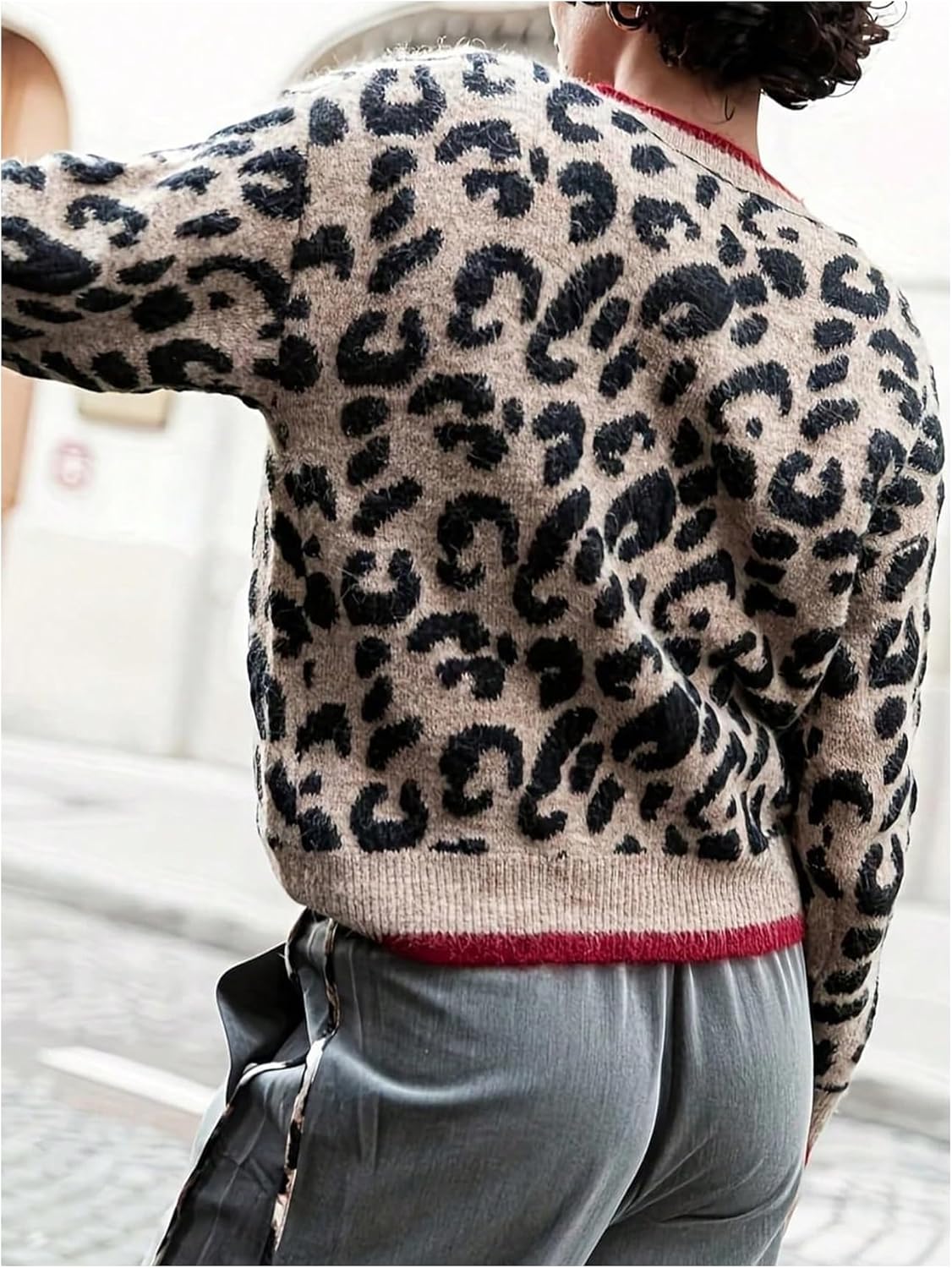 GORGLITTER Women's Plus Size Leopard Print Cardigan Sweaters Trendy Button Up Old Money Business Casual Fall Tops - Image 2