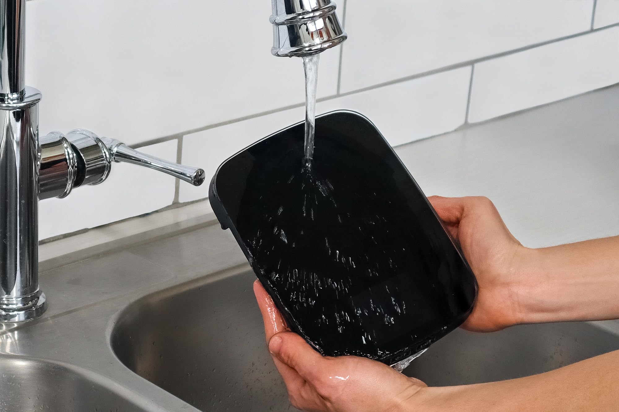DETECTO Bilancia da cucina digitale, altamente precisa, piattaforma in vetro compatta, display di facile lettura, ricaricabile tramite USB, capacità 10 kg, nero/bianco