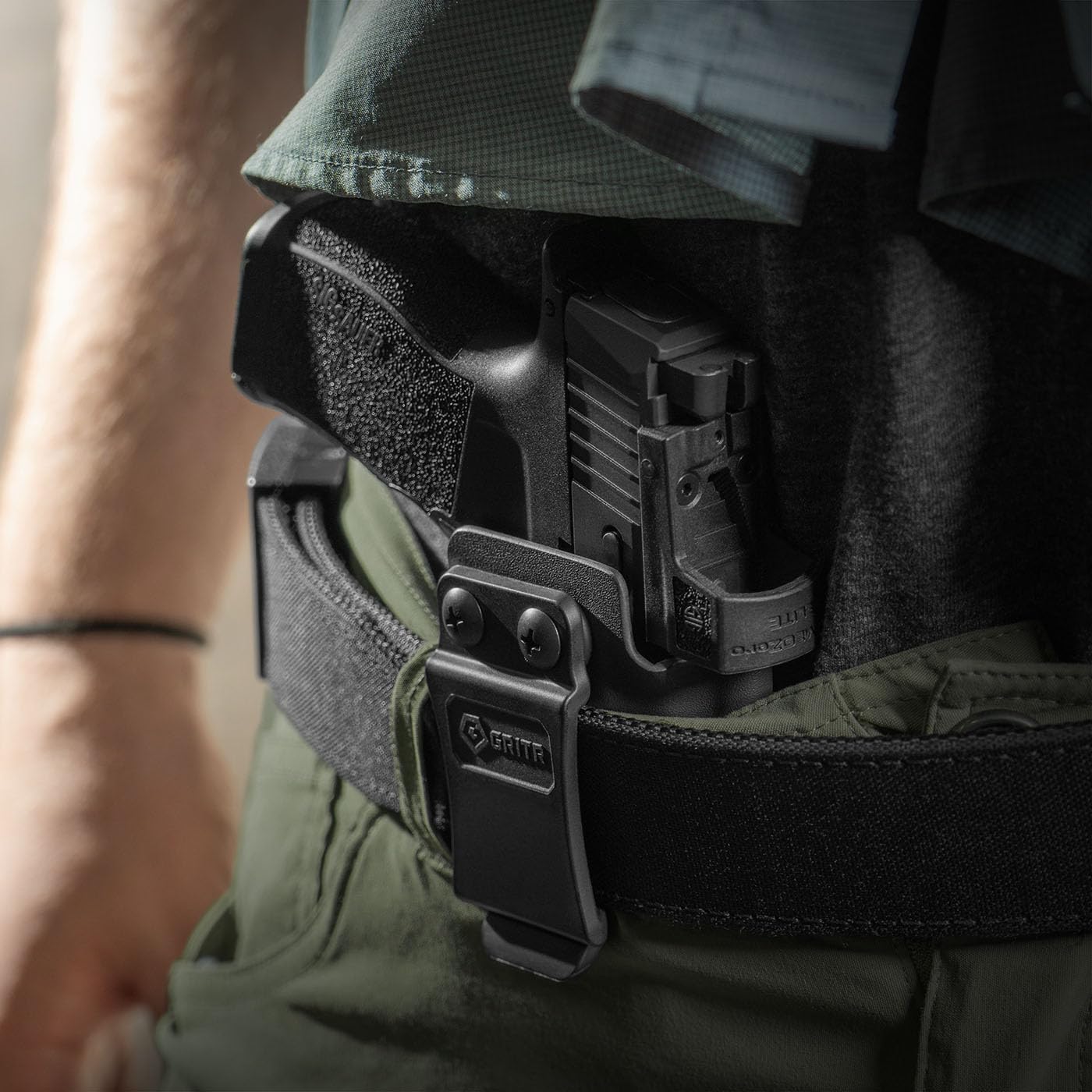 GRITR IWB Kydex Right Hand Gun Holster Fits Sig Sauer P365XL (P365, P365SAS, P365X) with 1.5" Belt Clip, Open Bottom, Optic Cut, Adjustable Retention,Black