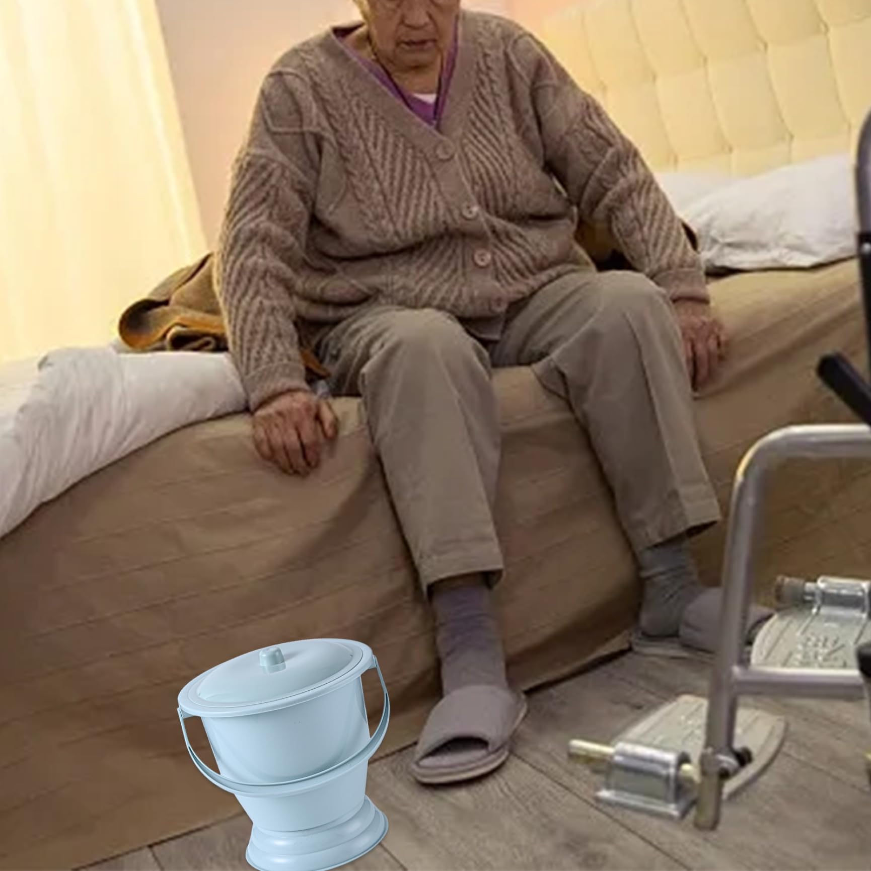 Pot de Chambre, urinoir de Chevet Portable avec Couvercle et poignée, Forte capacité de roulement Seau, Seau de Pipi en Plastique pour Femmes Enceintes