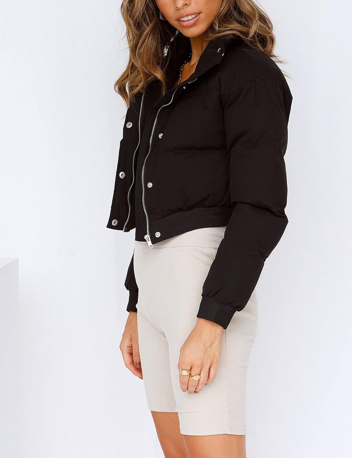 Lianlive Cropped Puffer Jacket Womens Zip Up Black Crop Puffy Winter Coats - Image 2