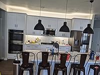 Review Image by Erin Piquet Russon Erin Piquet Russon