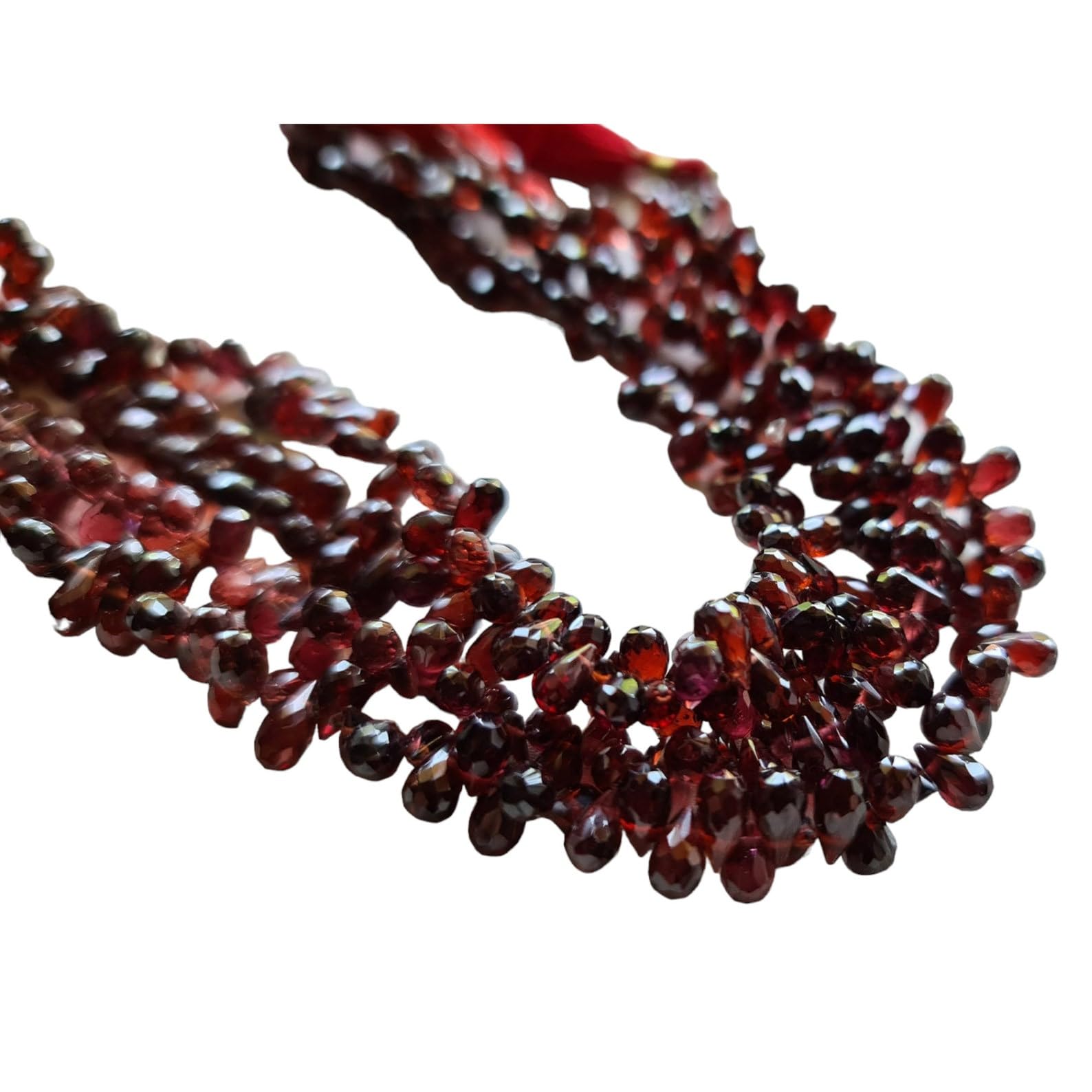 Perles de larme en grenat naturel pour créer un bijou cadeau personnalisé