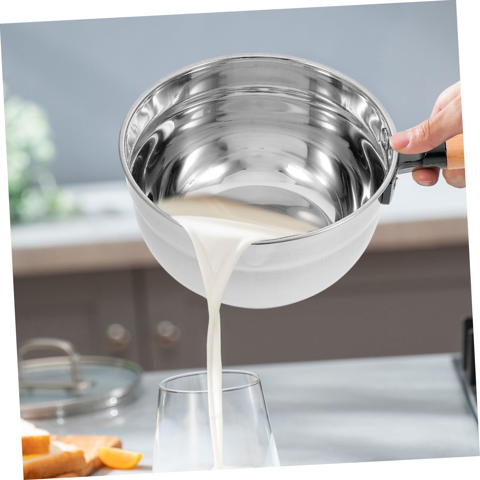 Edelstahl Wasserschaufel mit Holzgriff Langlebige Küchenschöpfkelle Leicht und Robust Rutschfestes Design für Haushalt und Kochen