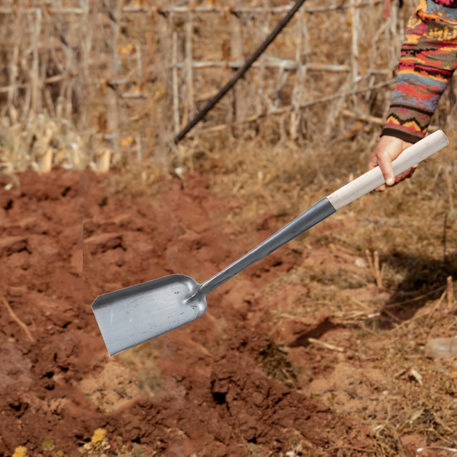 2pcs Small Ash Shovel with Long Ergonomic Wooden Handles for Fireplace and Stove Cleaning Sturdy Dust Scoop Tools for Pit Maintenance