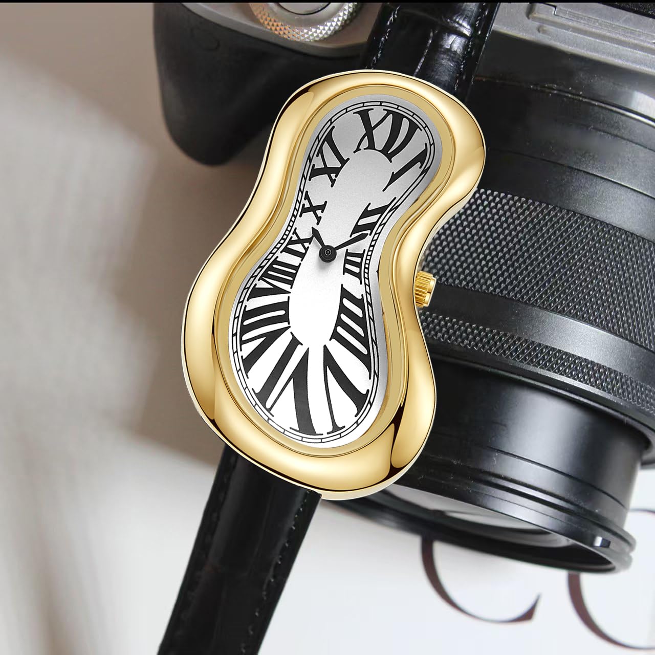 PINTIME Melting Art - Reloj de pulsera de acero inoxidable, reloj surrealista para hombre con números romanos, diseño único de esfera distorsionada, reloj de vestir casual de negocios