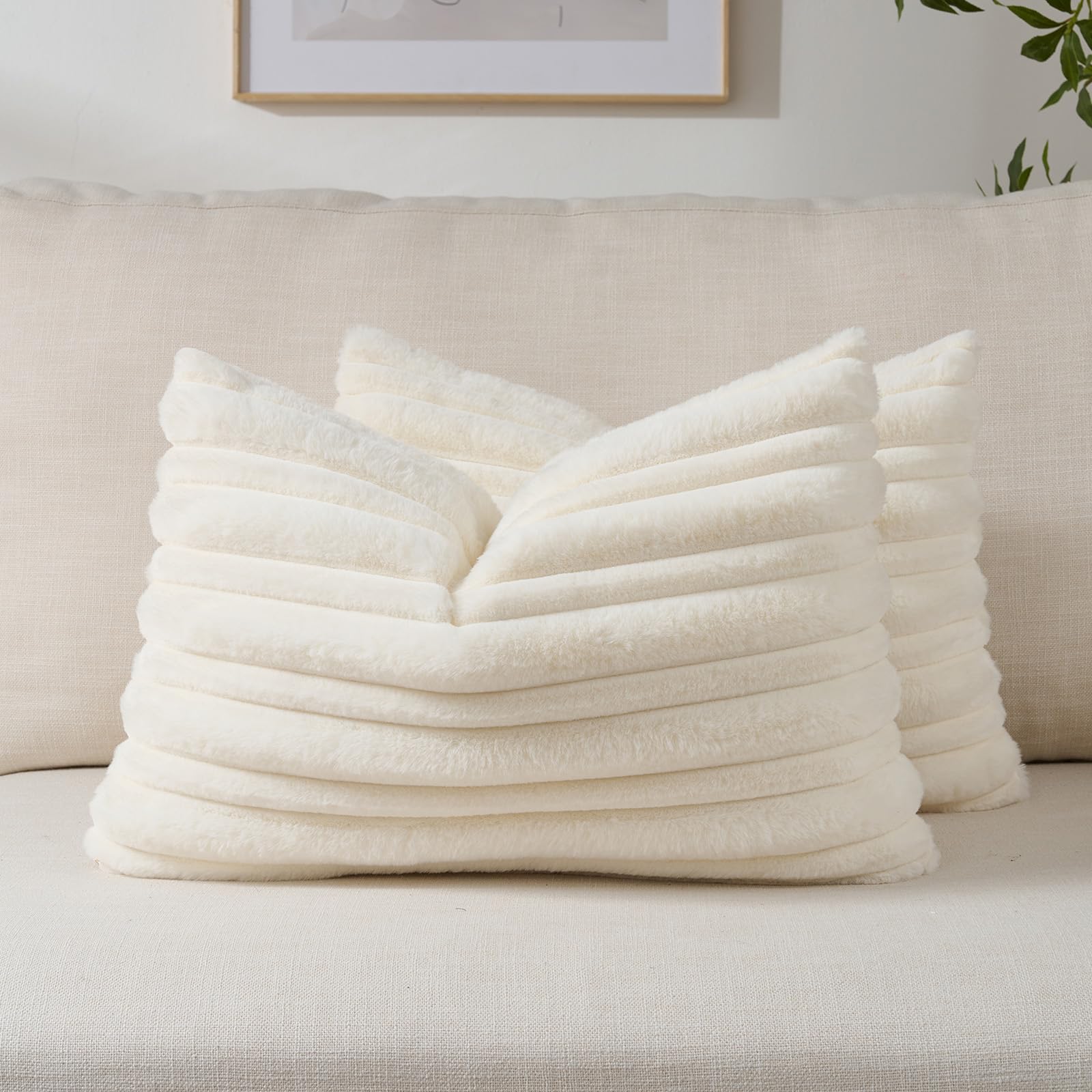 FUTEI Set of 2 Fluffy Faux Fur 30x50 cm Cushion Covers Double Sided Soft Plush Striped Textured Scatter Pillowcase 30 x 50 cm Modern Accent for Sofa Bed Living Room, Cream White