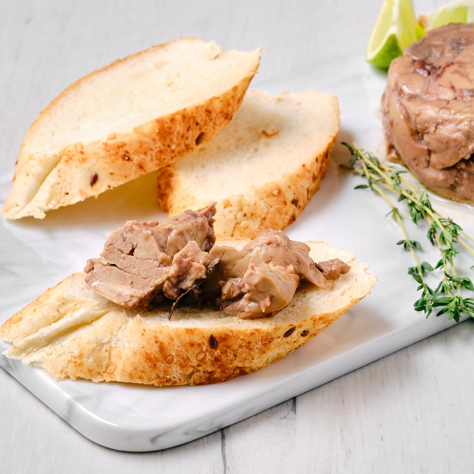 12 x King Oskar Dorschleber | Cod liver aus Island, Fisch Konserven (12 x 121g netto) + esnado Edelstahl Spiraltopfreiniger Gratis
