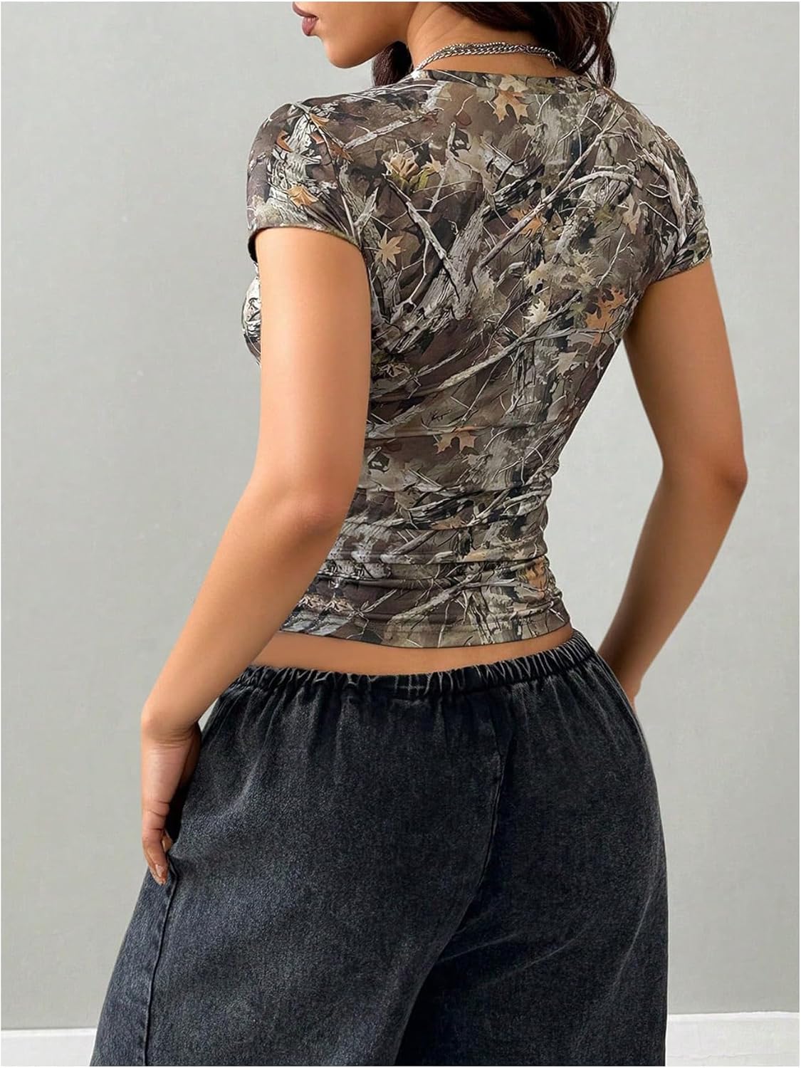 GORGLITTER Women's Camo Cropped Tee Top Short Sleeve Crew Neck Slim Fit Y2k Vacation Going Out T Shirts - Image 2