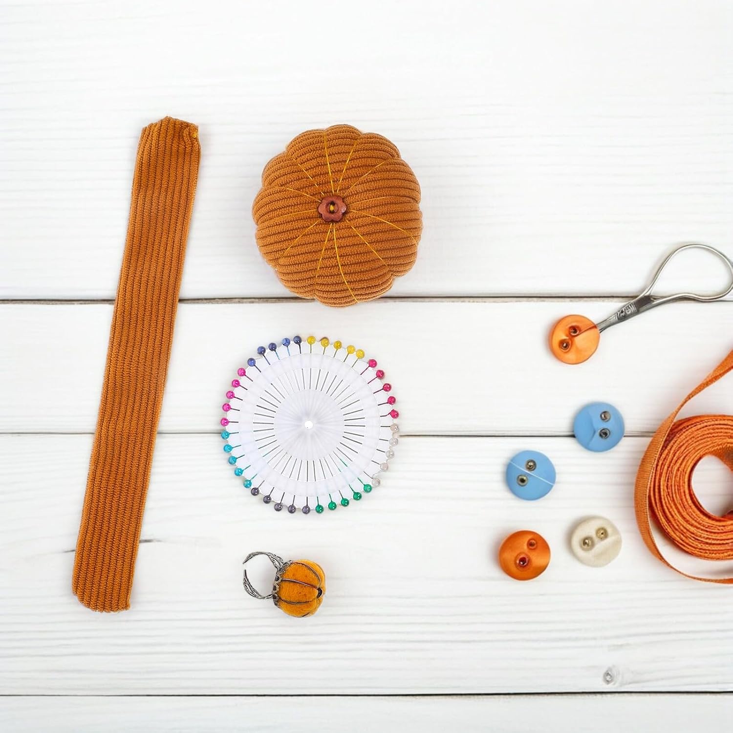 GLSTOY Wrist Sewing Pin Cushion Band with Pumpkin Shape and Finger Ring Pincushion Set for Quilting and DIY Crafts, Ginger Yellow Corduroy Fabric, Needle Organization for Sewing