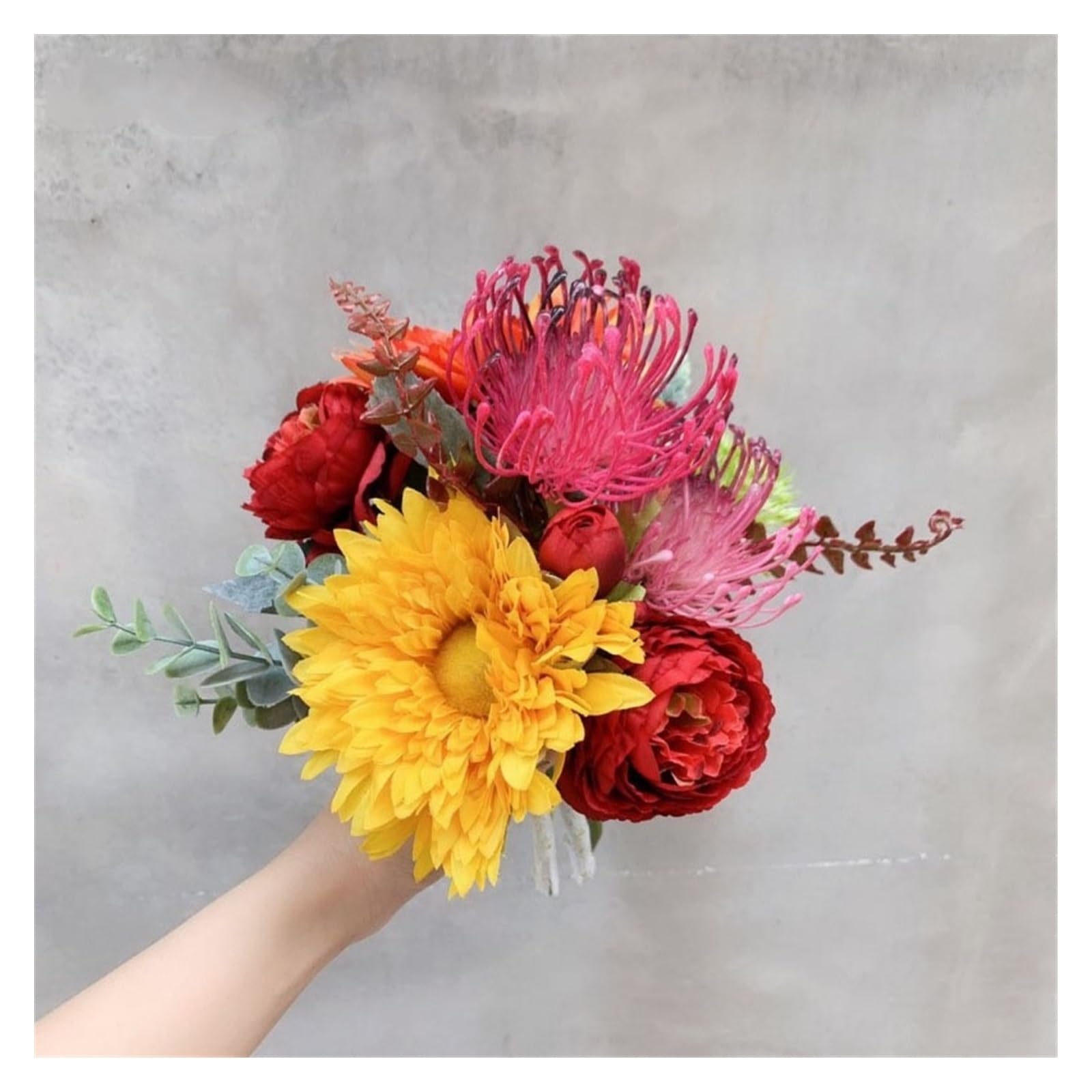 Fiori Artificiali Bouquet da Sposa Fiori di Simulazione Peonie di Seta Fatte a Mano Girasoli gonfi di qualità Rosso Bianco Forniture for Matrimoni Artificiale Falso