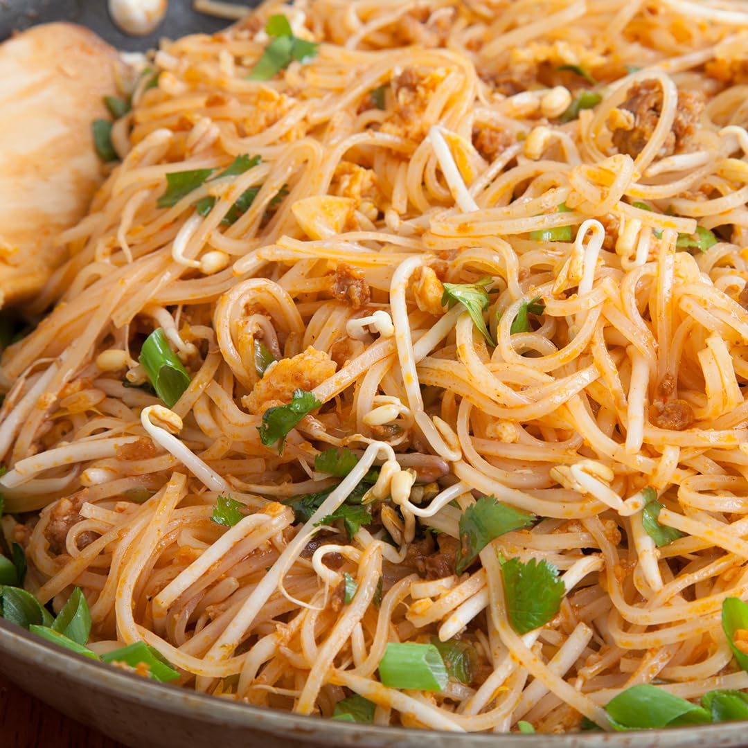 A Taste of Thai Spaghetti Rice Noodles (Thin & Straight Cut)| Restaurant-Quality Thai Flavor in Minutes | Vegan, Gluten-Free, Wheat Free, Non-GMO| For Stir-Fries, Soups & Asian Dishes 16 oz, 1 Pack