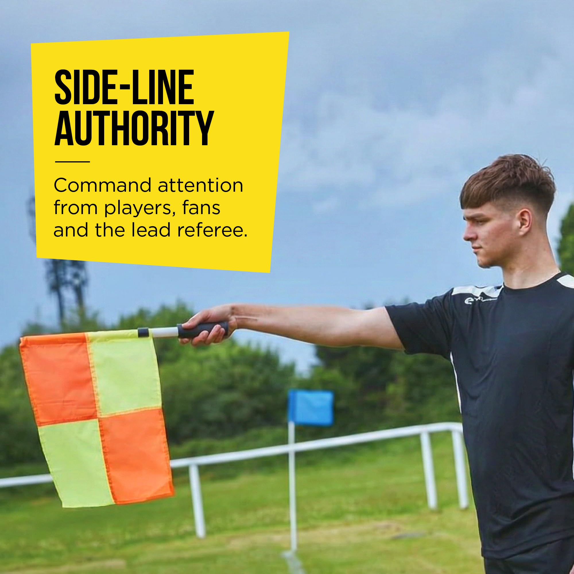 Set di Bandiere per Guardalinee Optimum: Bandiere da Arbitro Professionali,Visibili e Leggere per Allenamento,Adatte per Calcio ed Altri Sport,con Impugnatura Ergonomica e Borsa da Trasporto -2 pezzi.