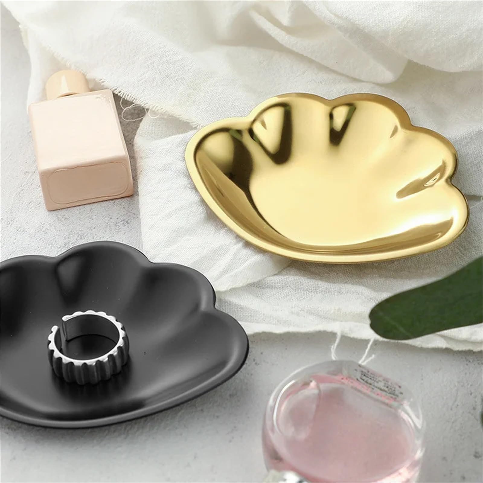 Schmuckschale 6 stücke Schöne Schmuck Überzug Metall Platte Edelstahl Muschel Form Kleine Dekorative Tablett frauen Organizer(Black)