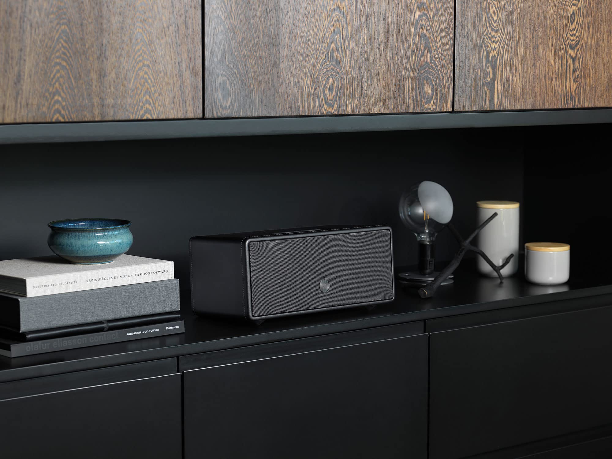 Audio Pro Drumfire-D2 - Enceinte Multiroom Ultra Puissante avec Bluetooth & WiFi - Enceinte Stéréo avec AirPlay 2, Chromecast, Spotify sans Fil - Noir