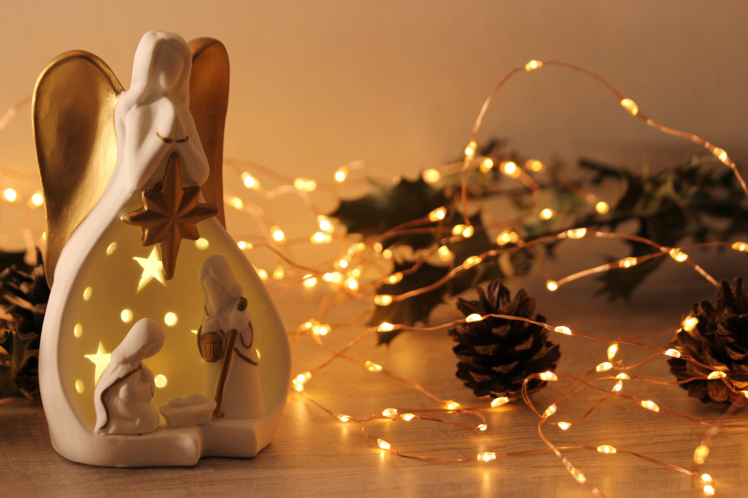 Sudopo Bosch Elettrodomestici Belén navideño KONTARBOOR de cerámica Blanca con Detalles Dorados con Luces LED, 10,5 x 9 x 18 H.