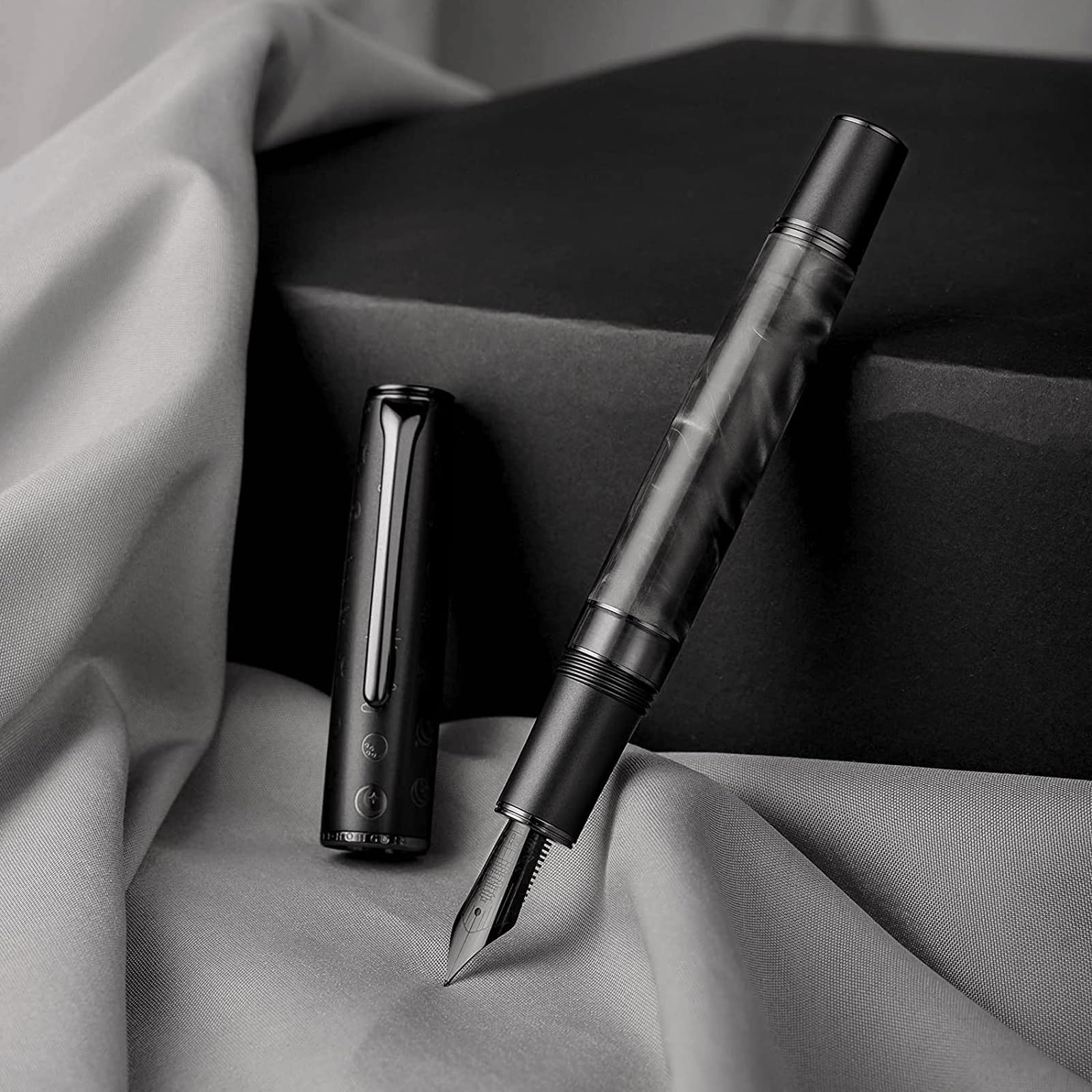 Hochwertiger Füllfederhalter mit extrafeiner Feder for sanftes Schreiben, Kalligrafie-Stift, ideal for Damen und Herren, Bürobedarf(Gray F Nib)
