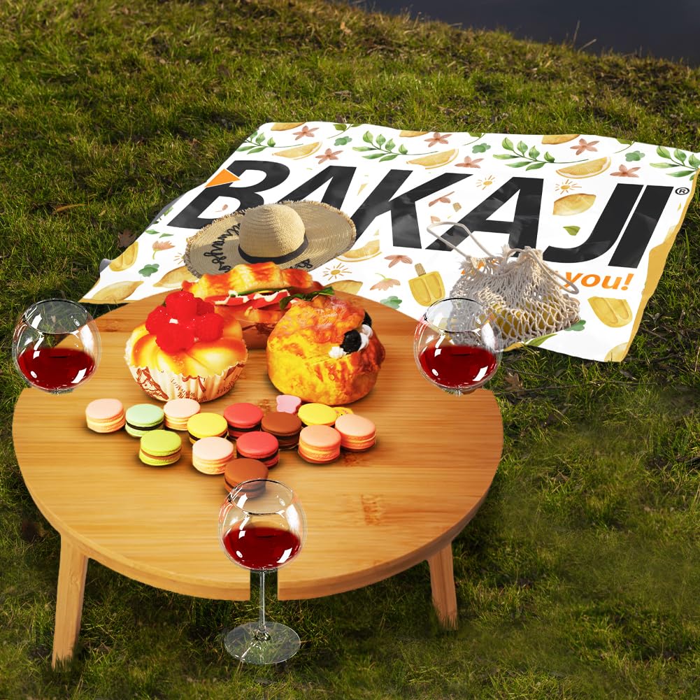 BAKAJI Tavolino da Aperitivo in Legno Bambù, Tavolo da Campeggio Portatile con Gambe Pieghevoli, Vassoio Salvaspazio con 4 Spazi Portabicchieri, Ideale per Camping, Esterno, Picnic, Giardino, Spiaggia