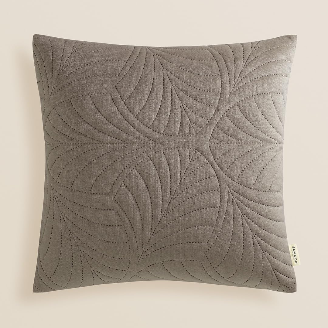 room99 Feel 45 x 45 cm ozdobna poszewka na poduszkę, dekoracyjna, dekoracyjna, nowoczesna, do sypialni, salonu, aksamitu, brązowa, 1 sztuka
