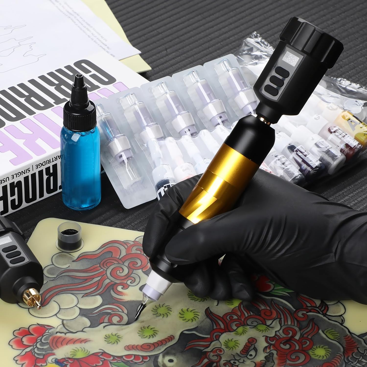 Kit ANTIKE Maquina de Tatuar Pro Maquina de Tatuaje con LCD Baterias 2pcs * 1500mAh y 20 Buen Agujas para Tatuaje, Tintas Colores Set y Todo Accesorios para Tatuaje AK-TK3001EU-9