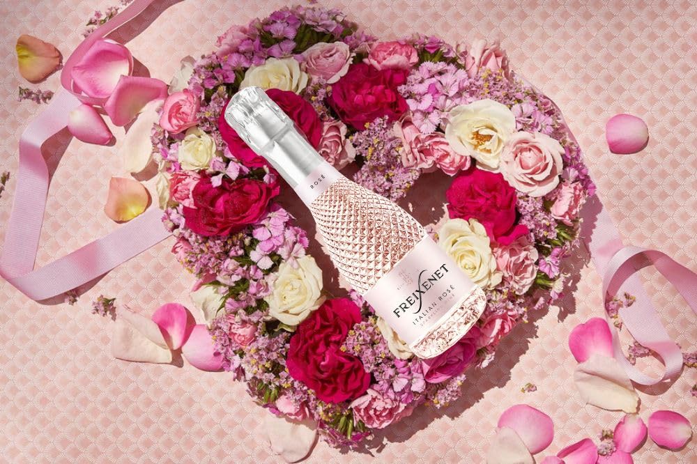 Freixenet Italian Rosé Extra Trocken (24 x 0,2 l) italienischer Spumante in einer eleganten Designerflasche im Kleinformat ideal für unterwegs, mit dem Geschmack süßer roter Früchte