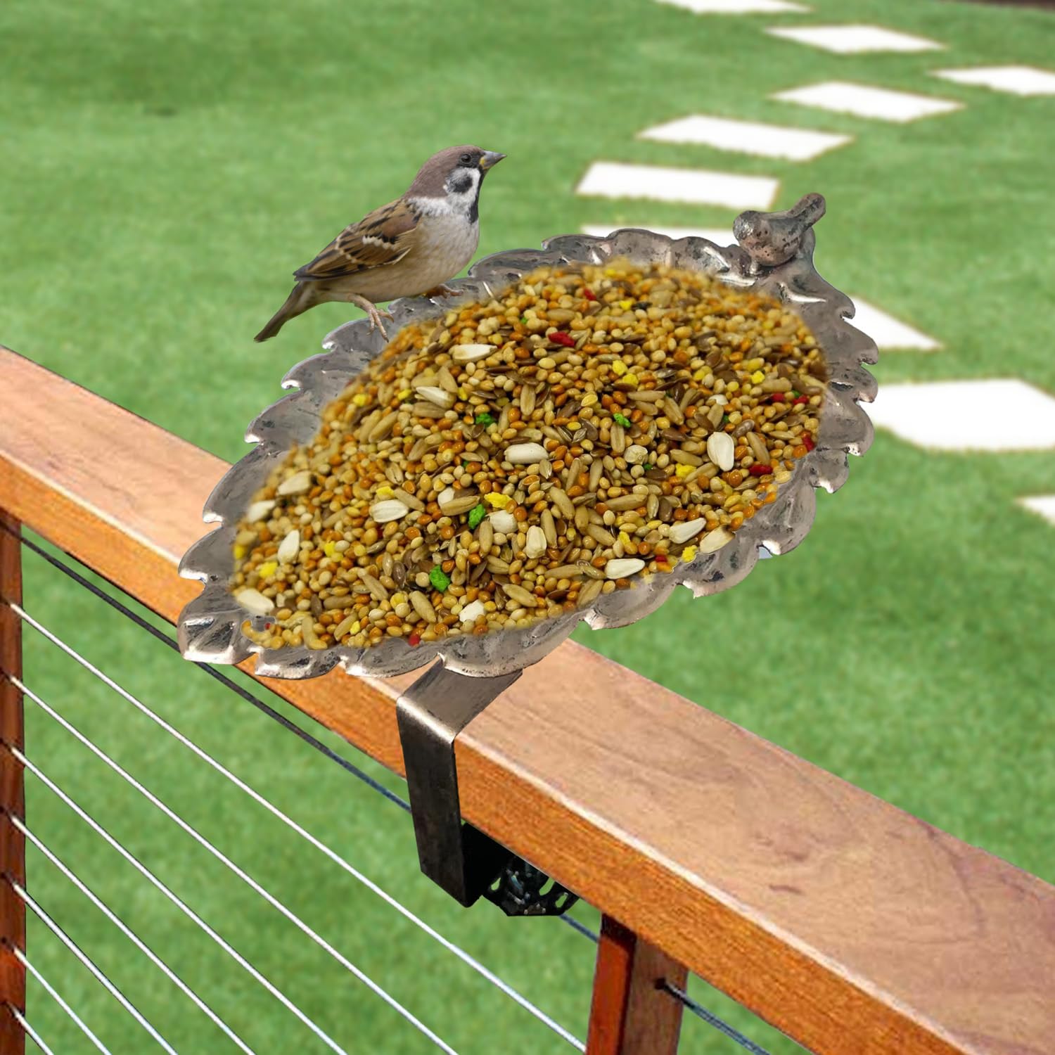 changqing Metal Bird Bath Feeder Leaf Deck Mounted Dual Use Spa Feed for Outdoor Garden Decor Balcony Yard, Bird Feeder with Detachable Adjustable Steel Clamp Hummingbird Leaves Gifts