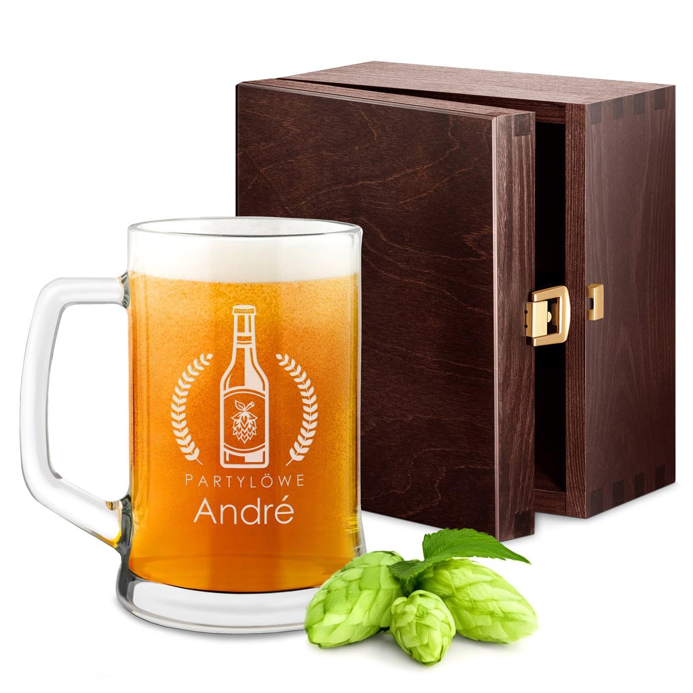 Maverton Bierkrug mit Gravur - Personalisierte Geschenke Männer - 500 ml - Geburtstagsgeschenk für Herren Bierglas Papa - Geschenkidee für Bierfreunde - Weihnachtsgeschenke - Partylöwe