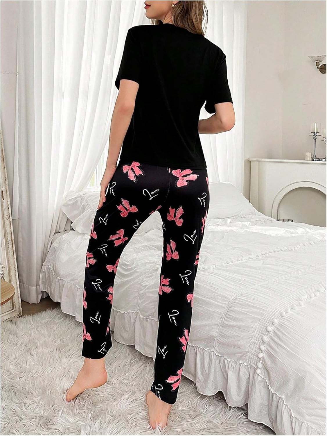 WDIRARA Women's Sleepwear Closed Eyes Print Casual Tee and Pants Pajama Set - Image 2