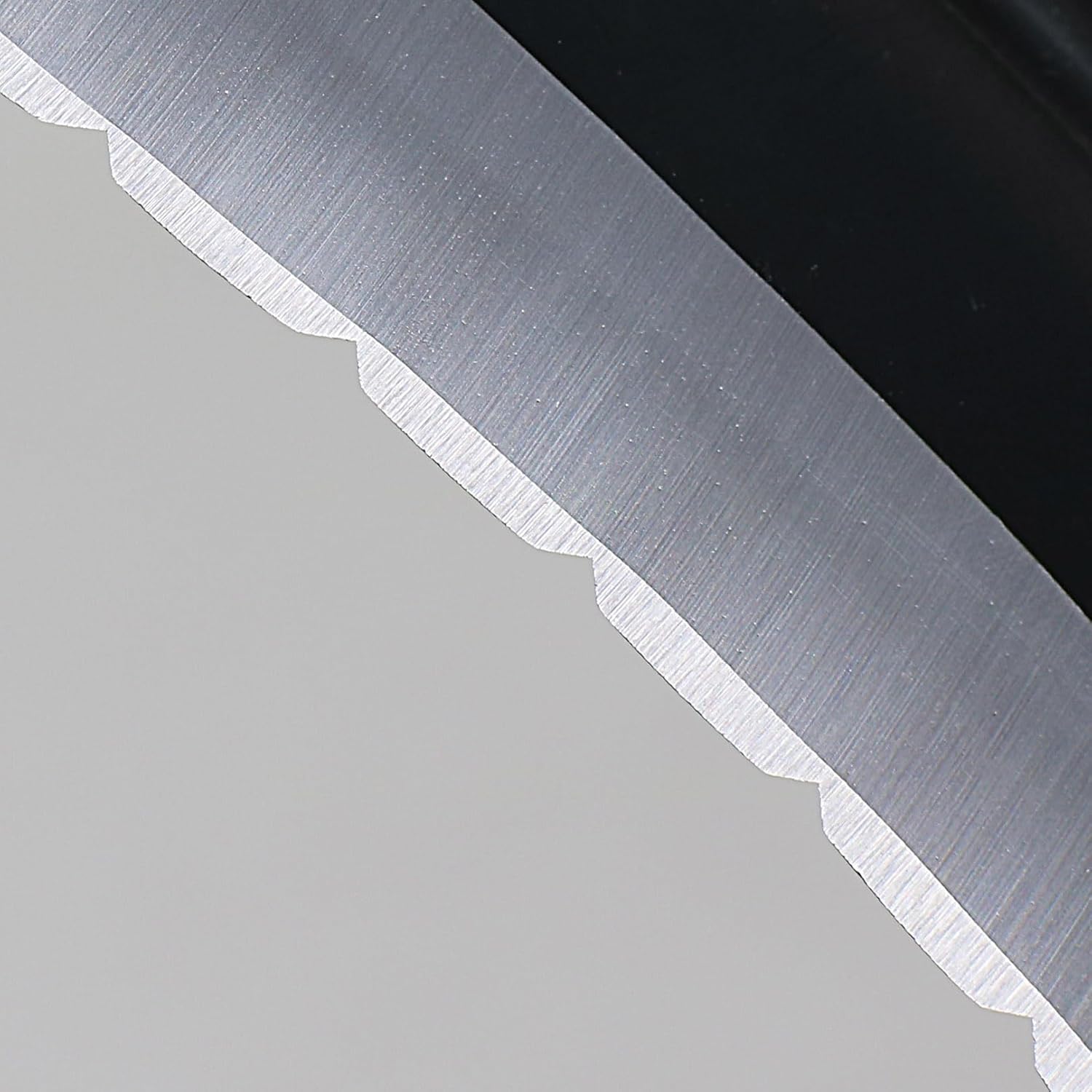 KAKURI Japanese Sickle Garden Tool 7" [Triple Edged Blade (Thick)] Made in Japan, Garden Weeding Sickle for Hard Grass, Razor Sharp Japanese Carbon Steel Blade