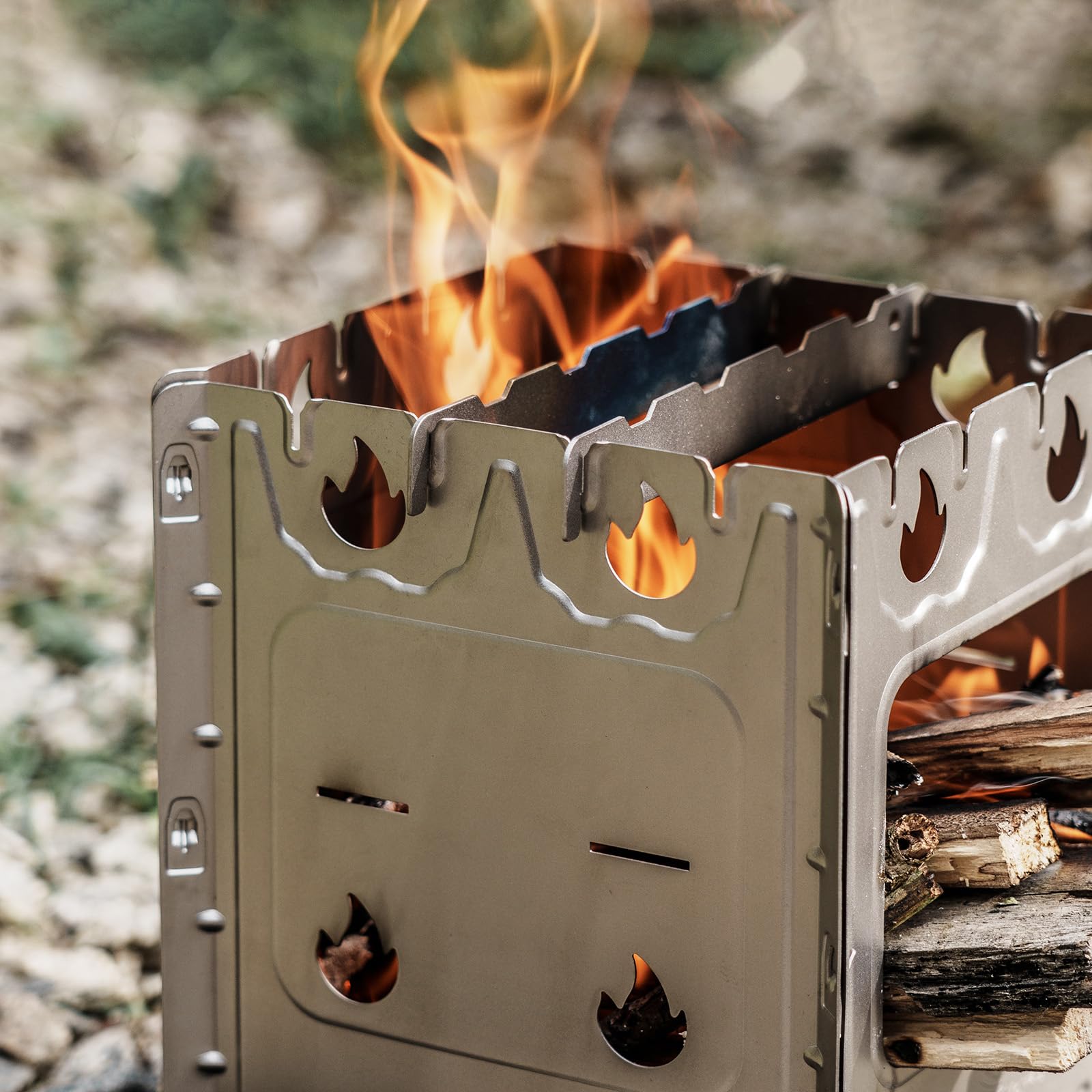 Boundless Voyage Poêle à bois pliable en titane ultra léger et compact pour le camping, la randonnée, la survie