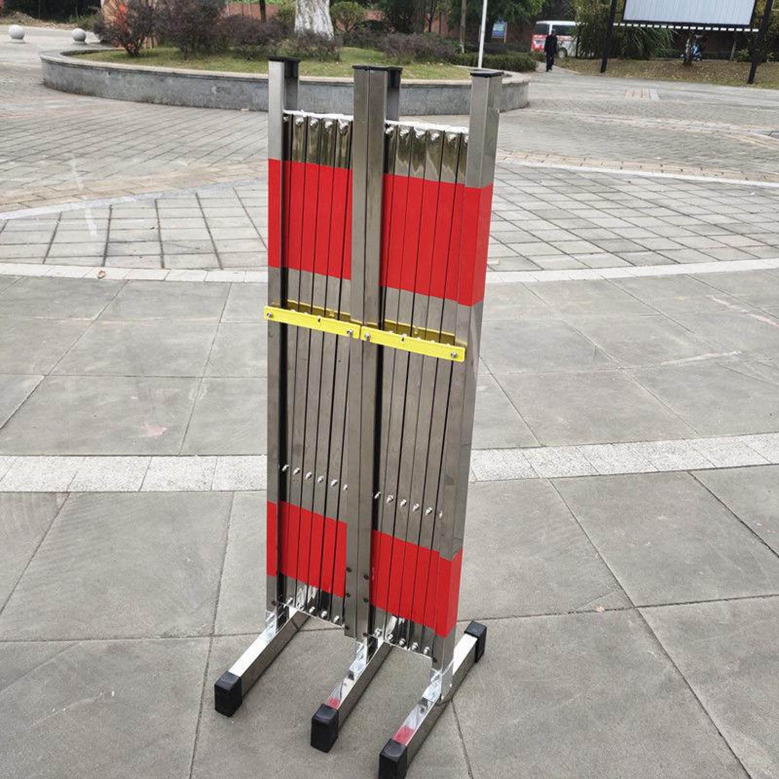 Puerta de seguridad extensible de metal industrial, barrera retráctil para entrada, puerta de acordeón para exteriores, control de acceso resistente (300 cm)