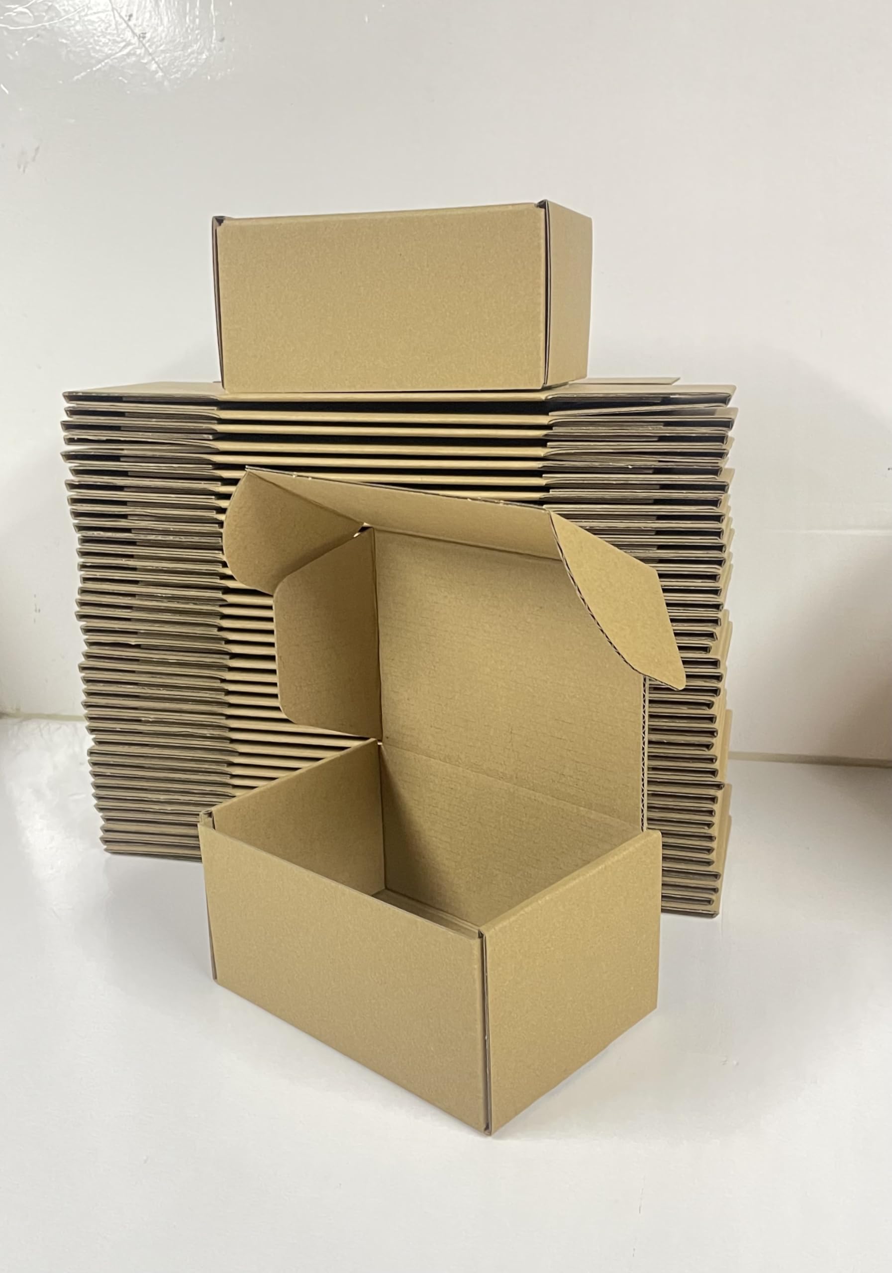 RongYangTong 50 Pack 6x4x3 Inches Brown Corrugated Mailer Boxes -Corrugated Cardboard Mailing Boxes for Small Business Packaging and Gift Presentation