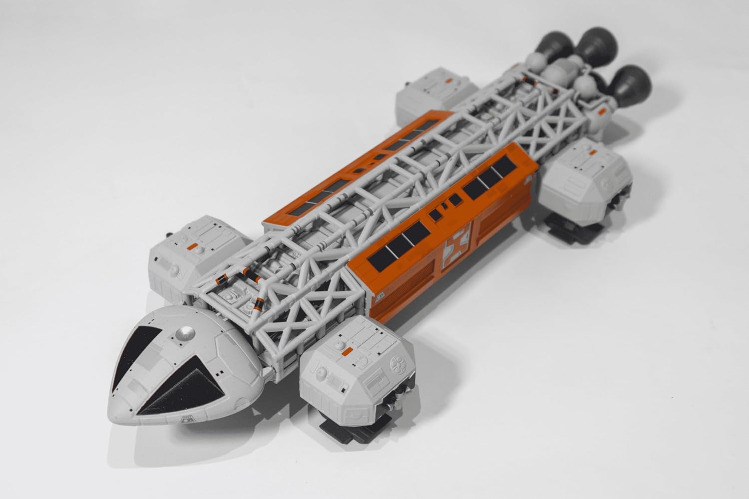 GERRY ANDERSON Space: 1999 VIP Eagle Space Shuttle – Special Limited Edition Collectable Model Kit, 10-Inch Model