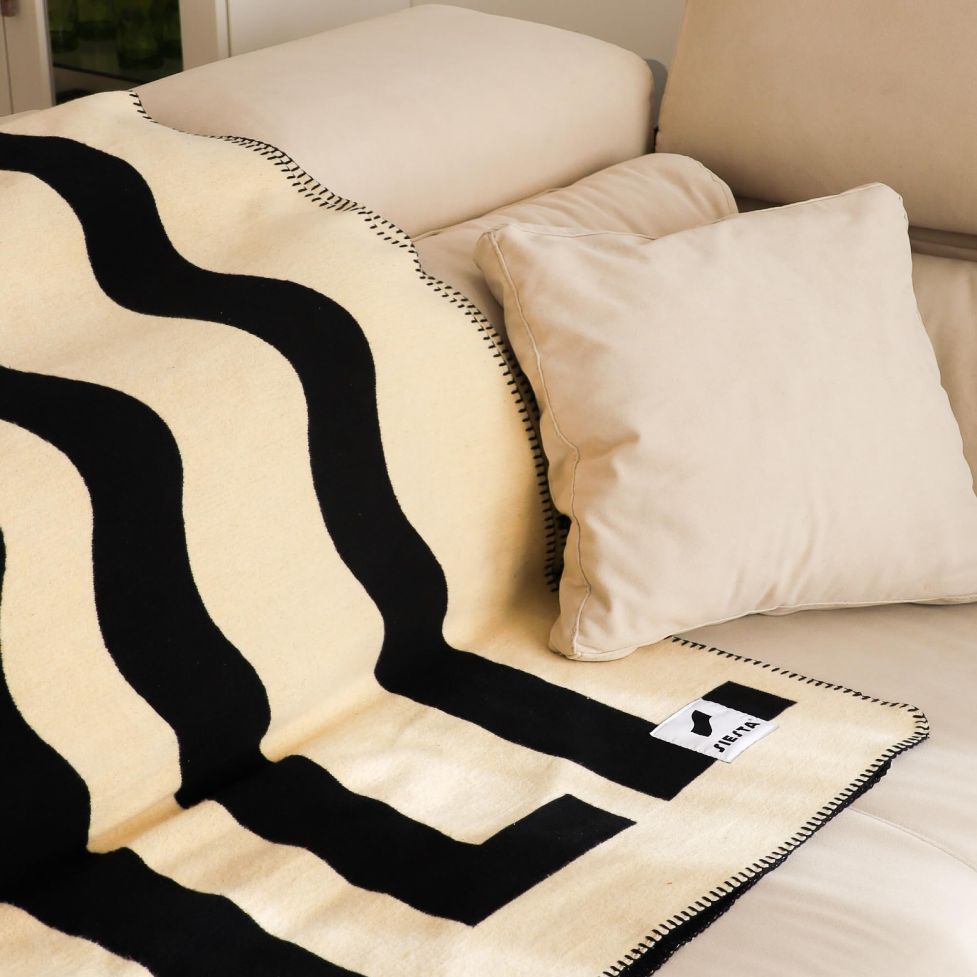SIESTA Manta Sofa – Mantas Grandes para Sofá y Cama, 130x180 cm Algodón y Acrílico – Manta Suave, Transpirable y Duradera (Negro)