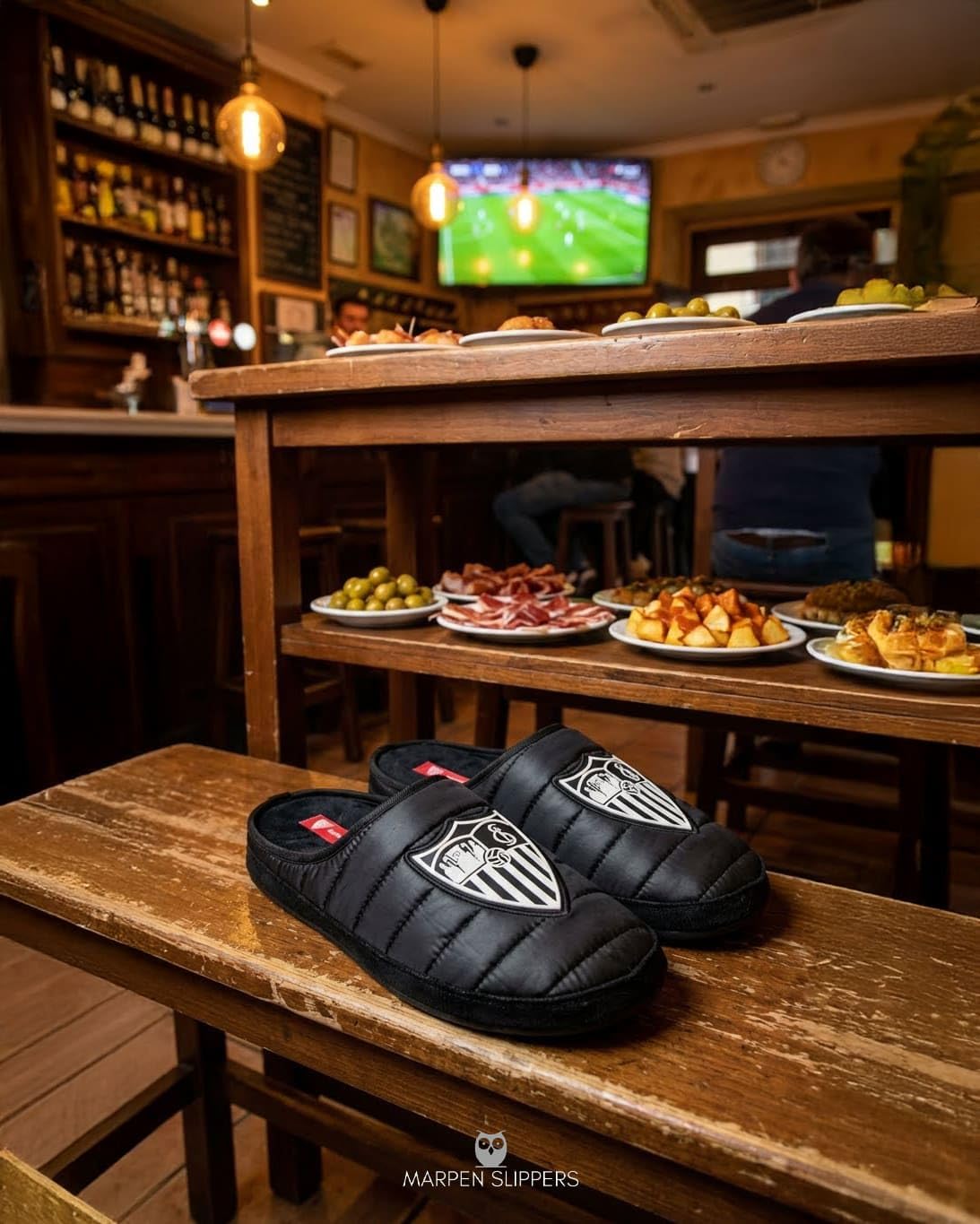 MARPEN SLIPPERS, Zapatillas de Casa de Invierno Oficiales del Sevilla FC de Fútbol Acolchadas para Hombre o Mujer