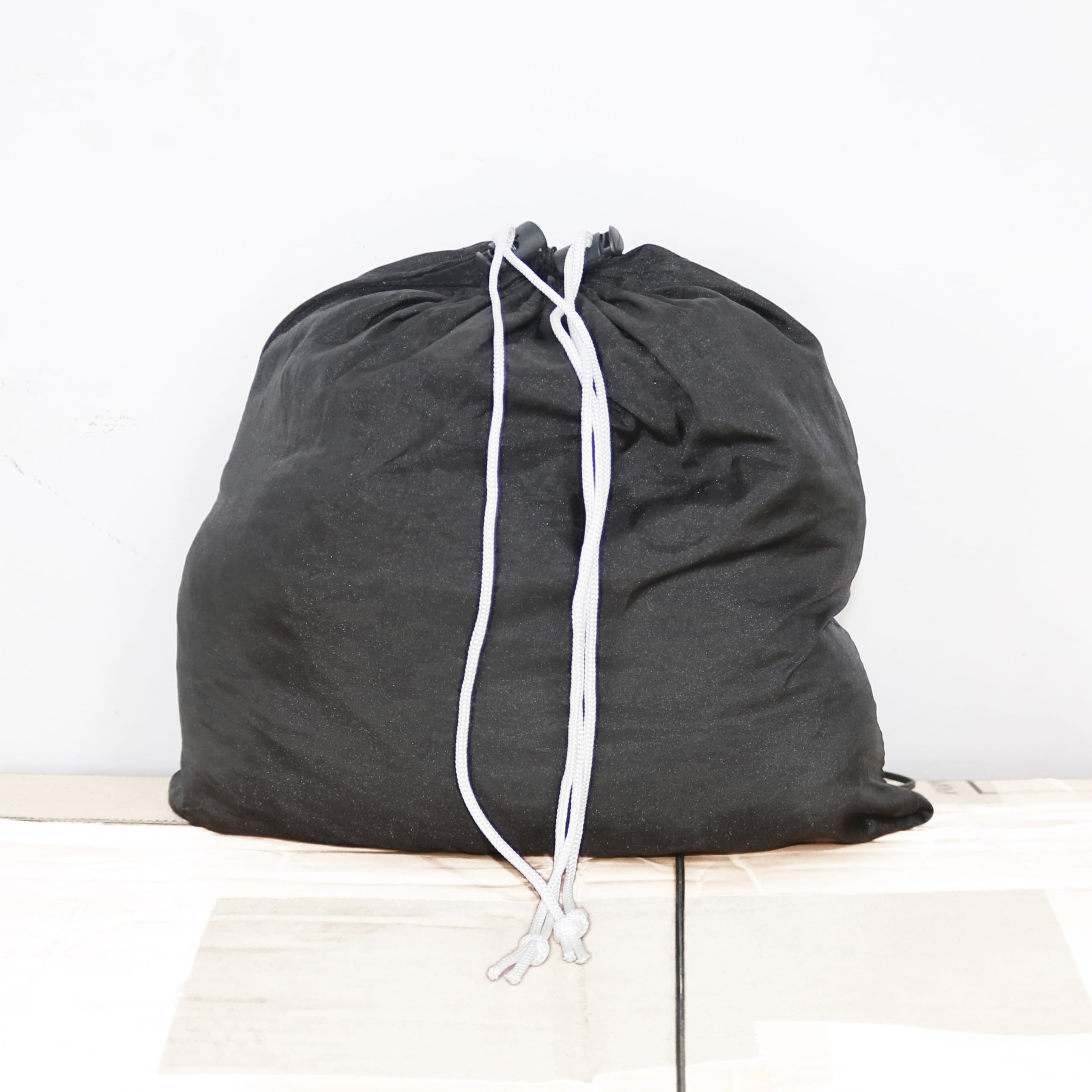 Lucht-yoga-hangmat, vliegende schommel, anti-zwaartekrachtset, trapeziumetrische vliegtuigen, pilates met karabijnhaak en madeliefjesketting, omkeergereedschap voor indoor fitness thuis (zwart