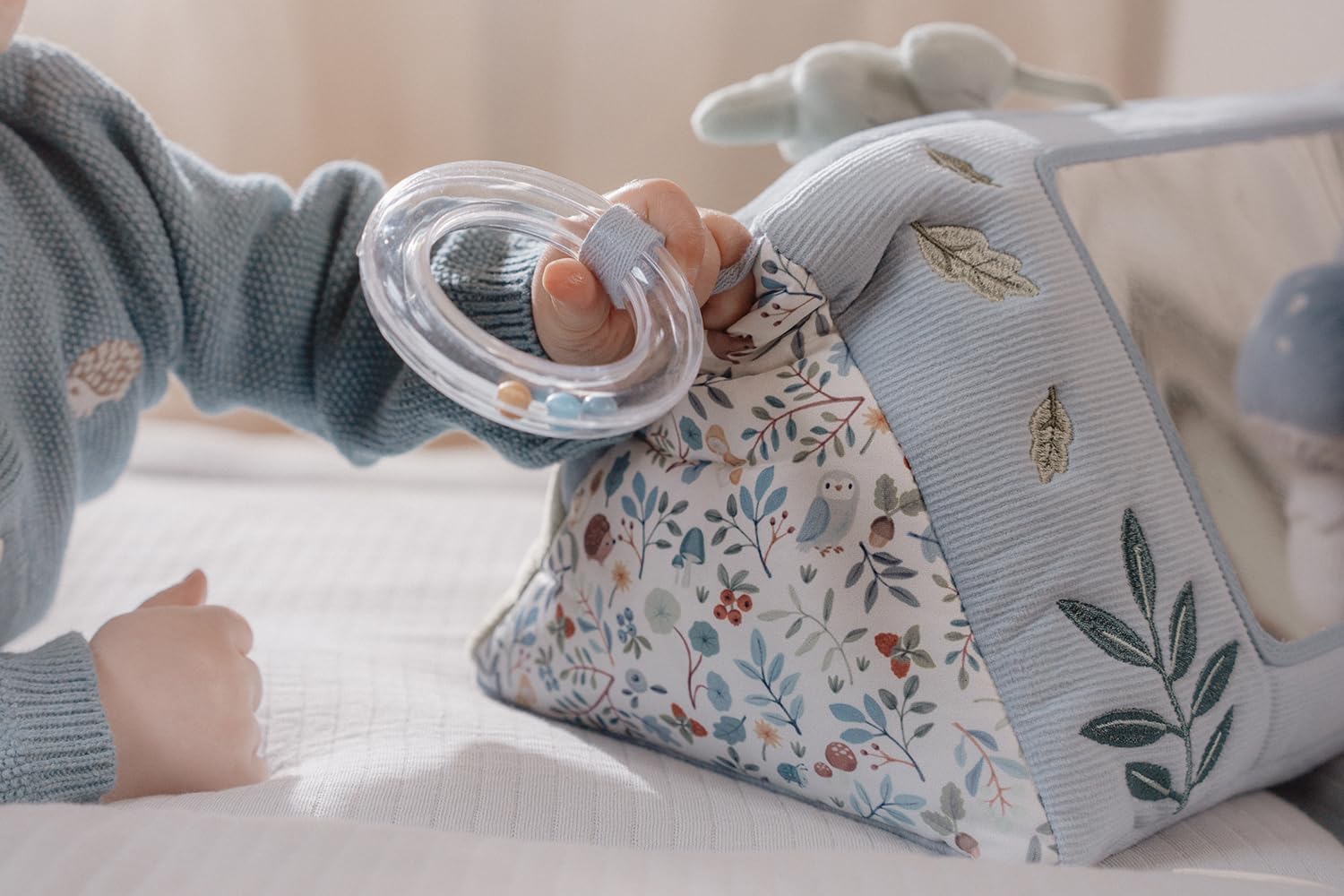 Little Dutch 8923 Triangle d'étude d'activité en tissu – Forest Friends