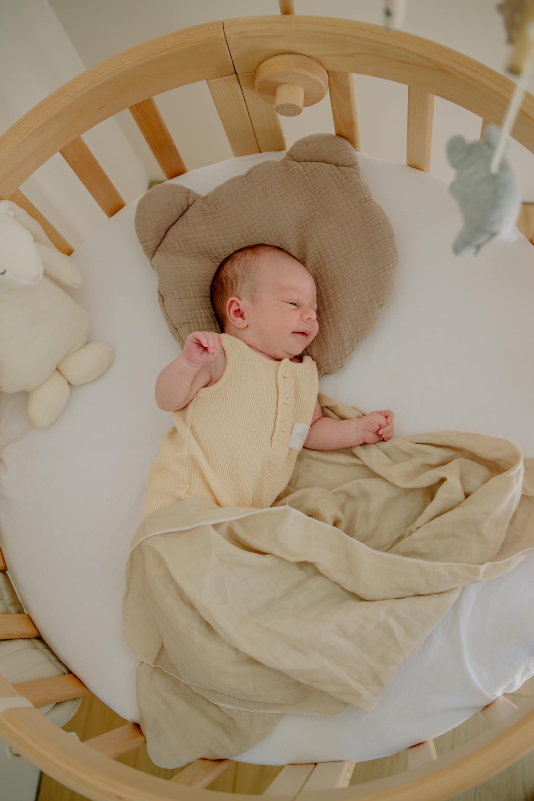 Waldin Drap Housse Imperméable Petit, Lit Bébé Ovale 7en1, Blanc | Imperméable et Respirant, 70 % Coton 30 % Élasthane, Membrane 100 % Polyuréthane, Lavable à 60 °C