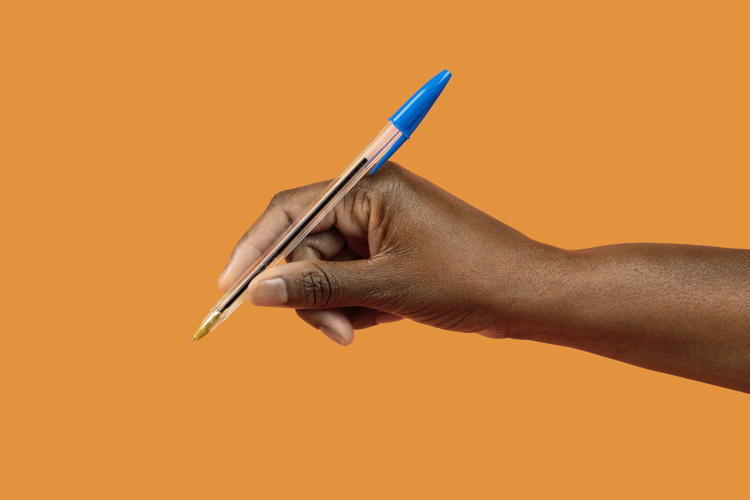 BIC Cristal Original Bolígrafos de Punta Media (1,00 mm) con Tapón y Capuchón a Juego - Azul, Caja de 10