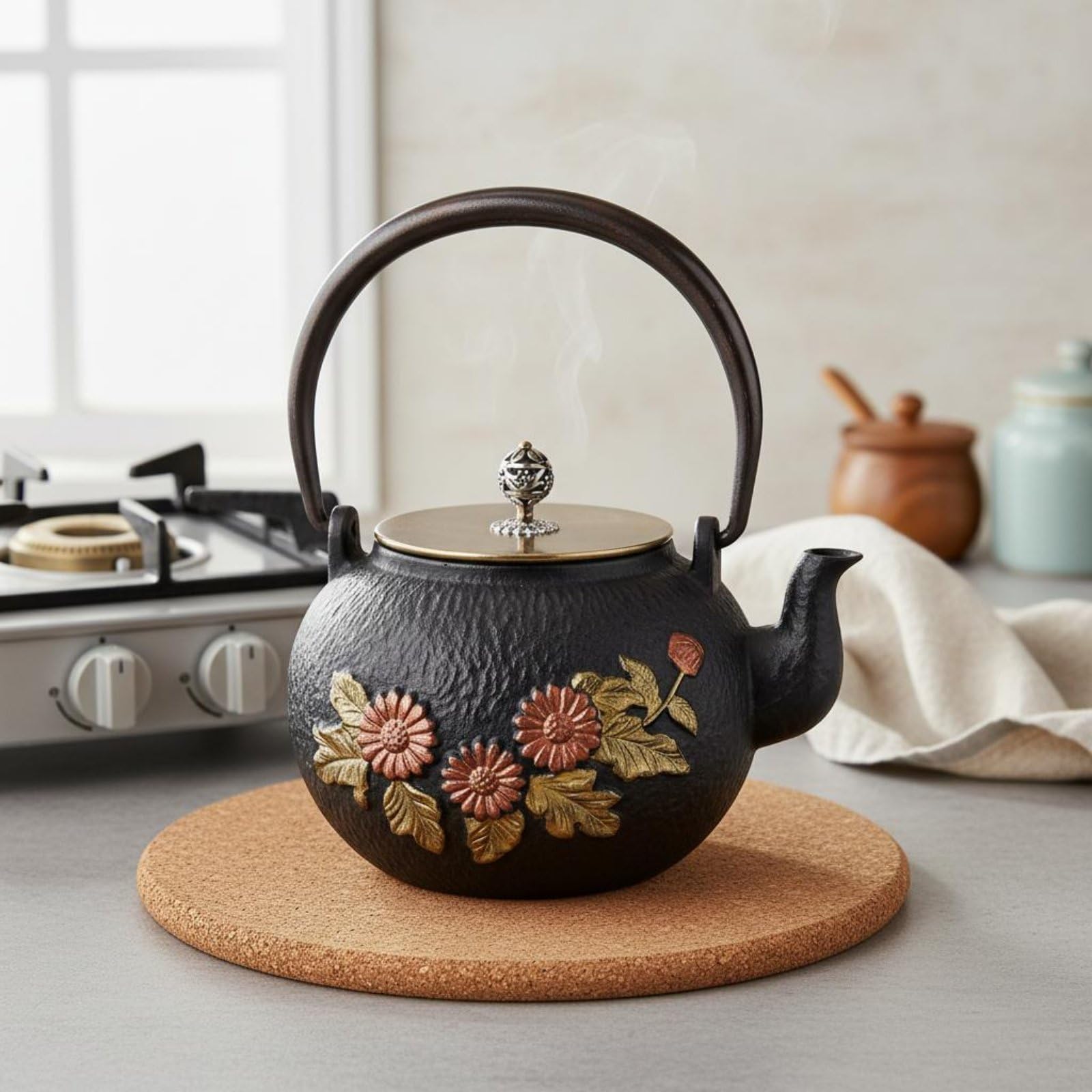 TISHITA Tetera de Hierro Fundido Japonesa Tetera Hervidor Caldera Decorativa y Funcional Libera de Hierro y el Cobre y Relieve Adecuada para del Té Meditación Hogar, 1.2L Girasol