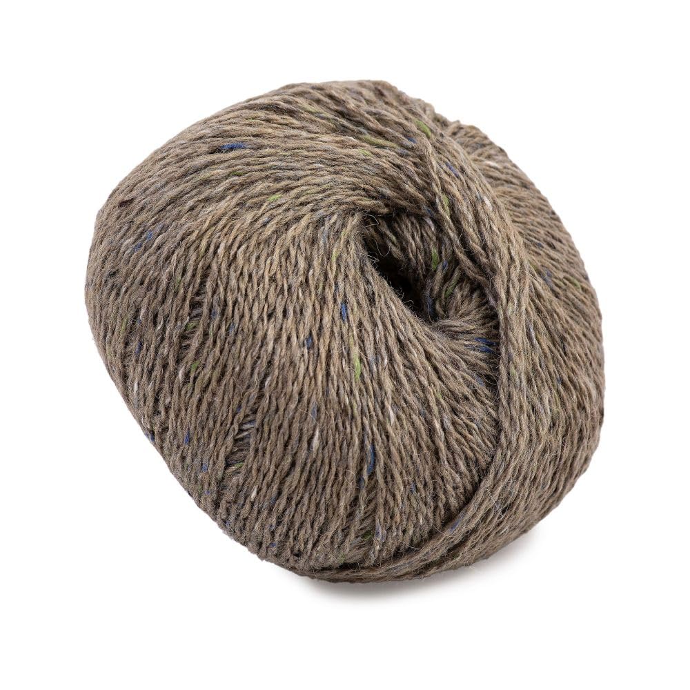 Laughing Hens Hearthstone Tweed DK Yarn | Heritage Tweed for Fair Isle & Classic Knits - 07 Moorland Fawn