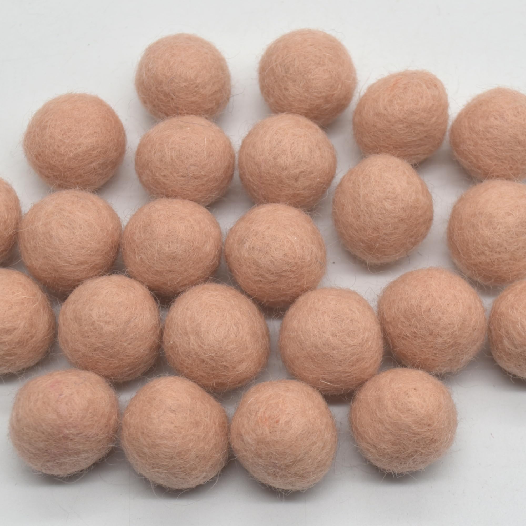 Oriental Direct based in Yorkshire 100% Wool Felt Balls - 10 Felt Balls - 2cm - Peach Blossom Pink