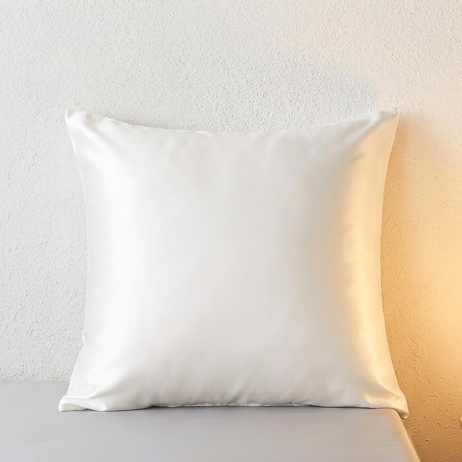Taie d'oreiller 80x80 cm en coton égyptien pour envelopper vos nuits de douceur