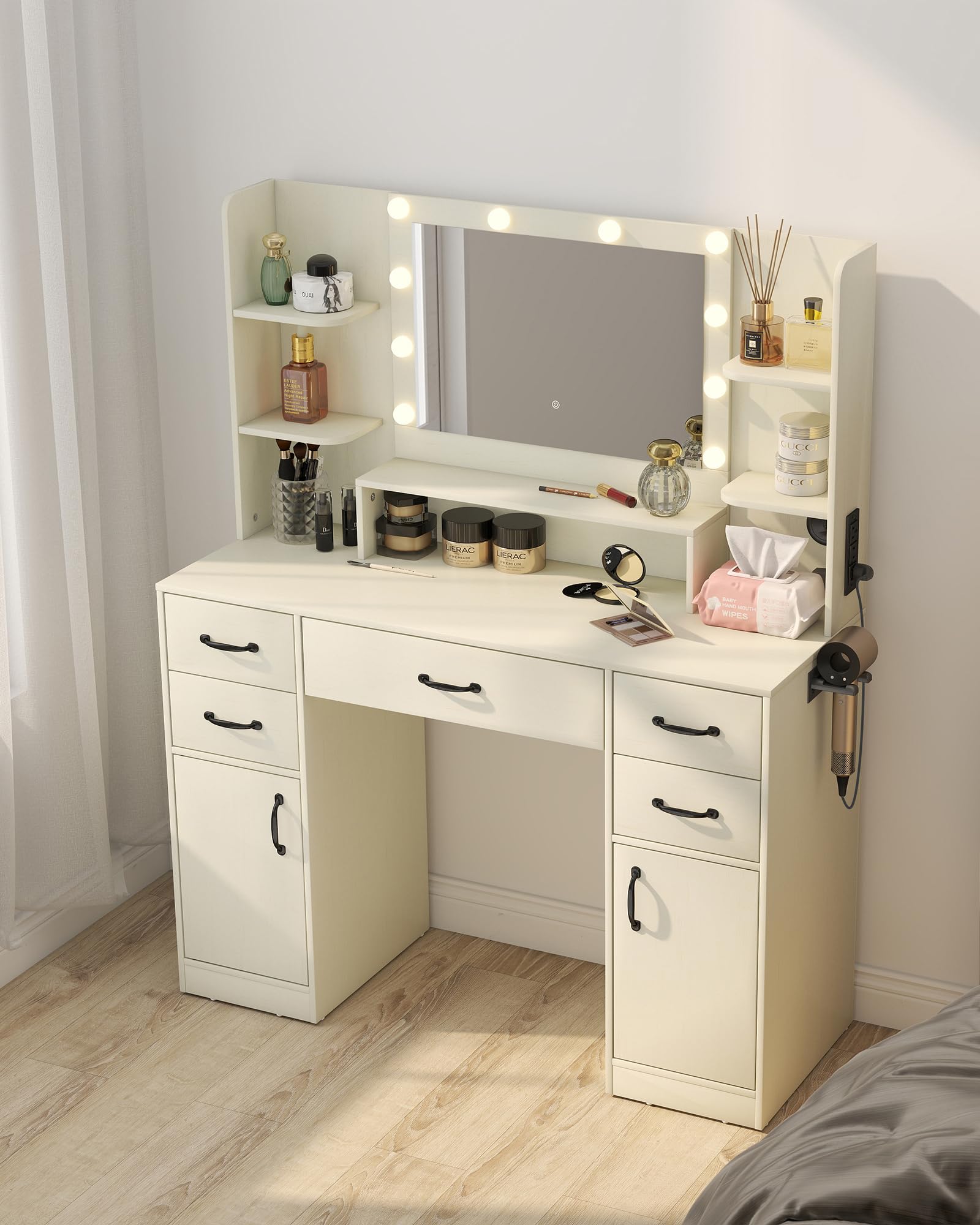 Manora Schminktisch mit Beleuchtung & Steckdose, Föhn-Haken, 110 cm Weiß | 5 Schubladen & 2 Türenschränke, 5 offene Fächer, Föhn-Halter, 136 cm Hoch, Maße 110×40×136 cm, für Ankleide