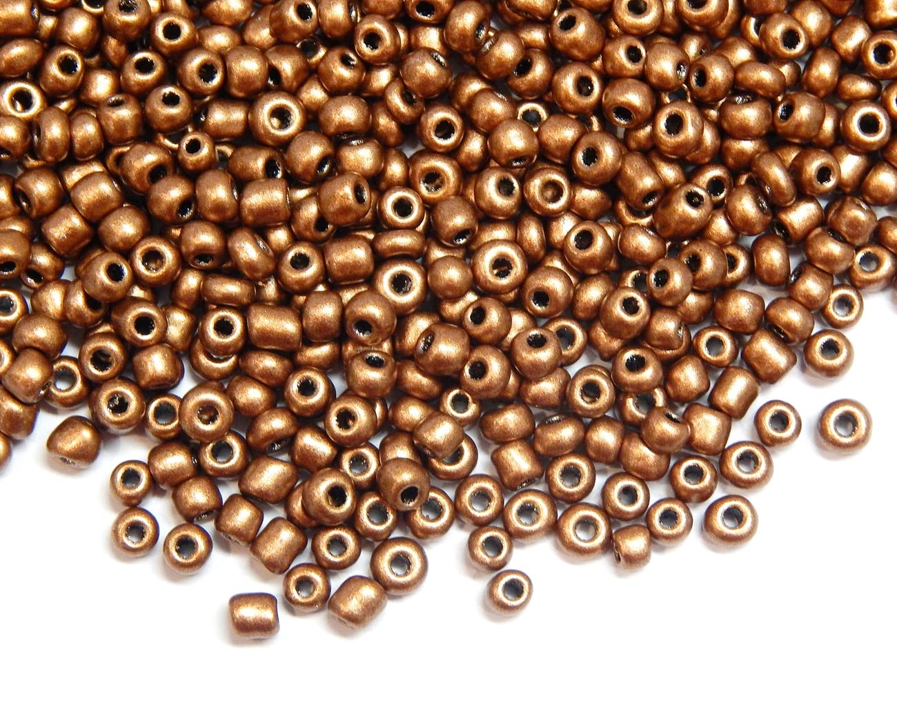 Perlin Glass Seed Beads 4 mm Metallic Colour Set, 6/0, Pony Beads, Clear Mini Round Metallic Seed Beads, 1100 Pieces (Matt Brown)