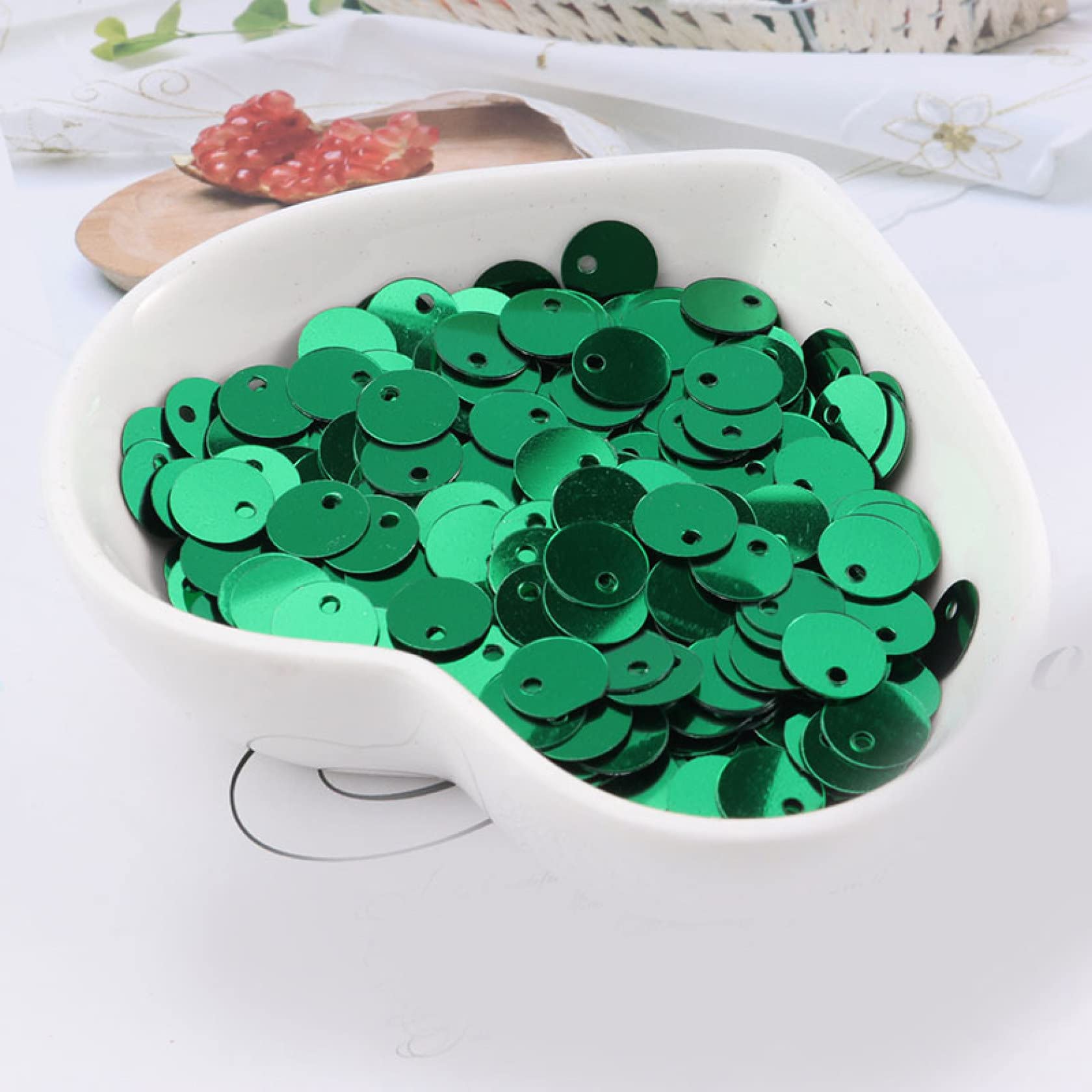 Luźne cekiny, Paillettes500g Cekiny DIY Materiał do szycia Kolorowe okrągłe Paillettes Dekoracja paznokci Odzież Szycie Akcesoria do sukni ślubnej (kolor: zielony, rozmiar: 0,81 cm 500 g)