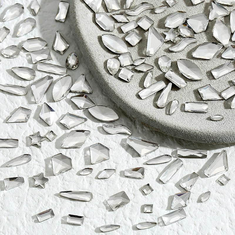 Unghie Bianche, Ecco Le Nail Art Più Belle Per Ogni Occasione - Foto 9